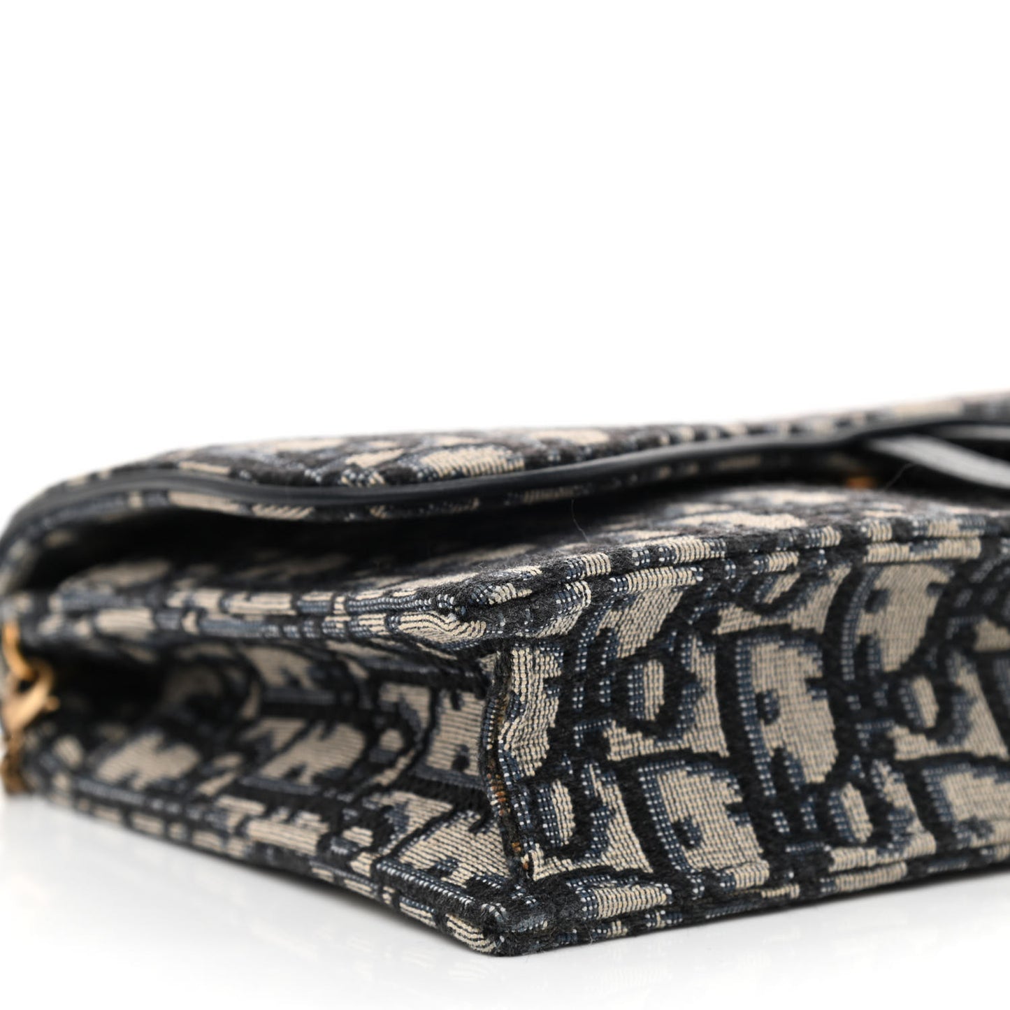 Oblique Saddle Chain Pouch Blue