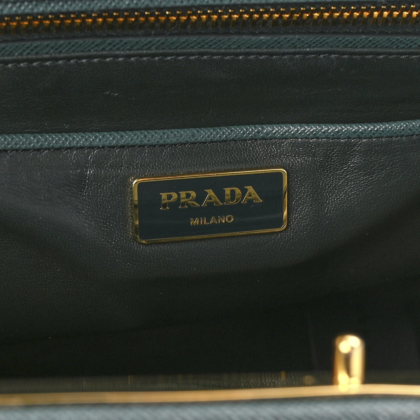 Saffiano Lux Framed Bag Smeraldo