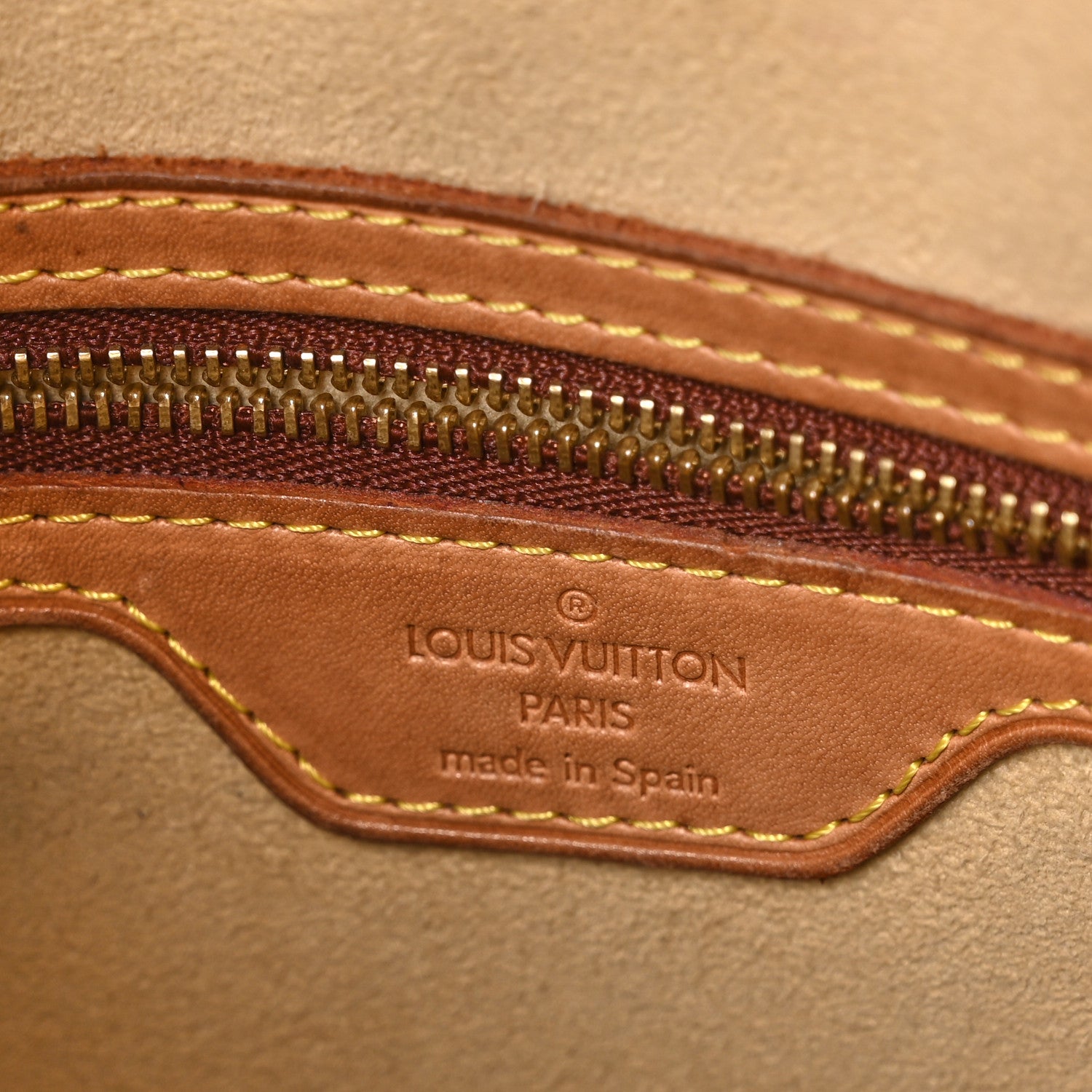 Louis Vuitton Monogram Looping GM 6 of 10