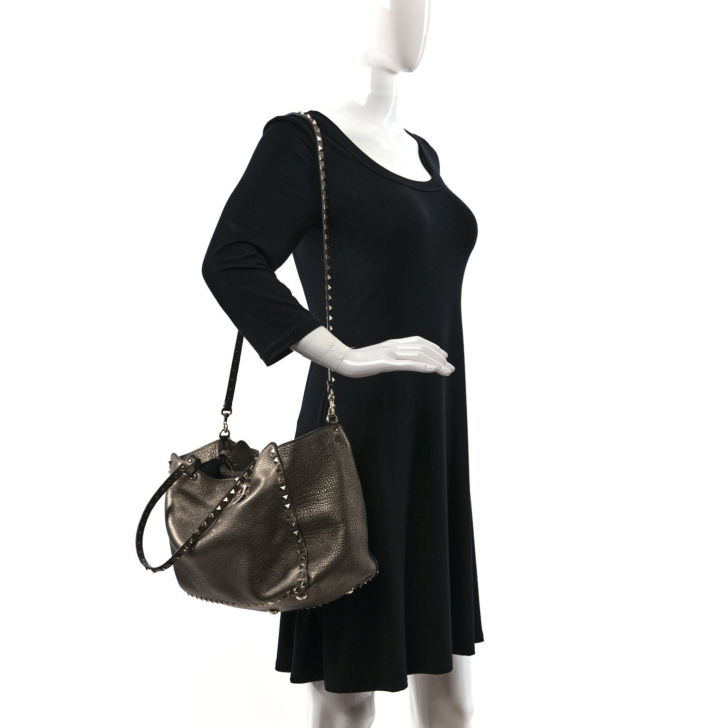 Metallic Calfskin Medium Rockstud Tote Sasso