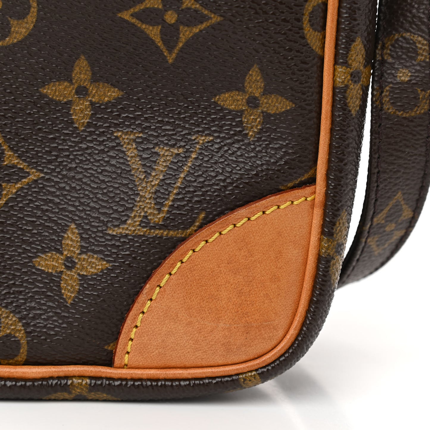 Monogram Amazone