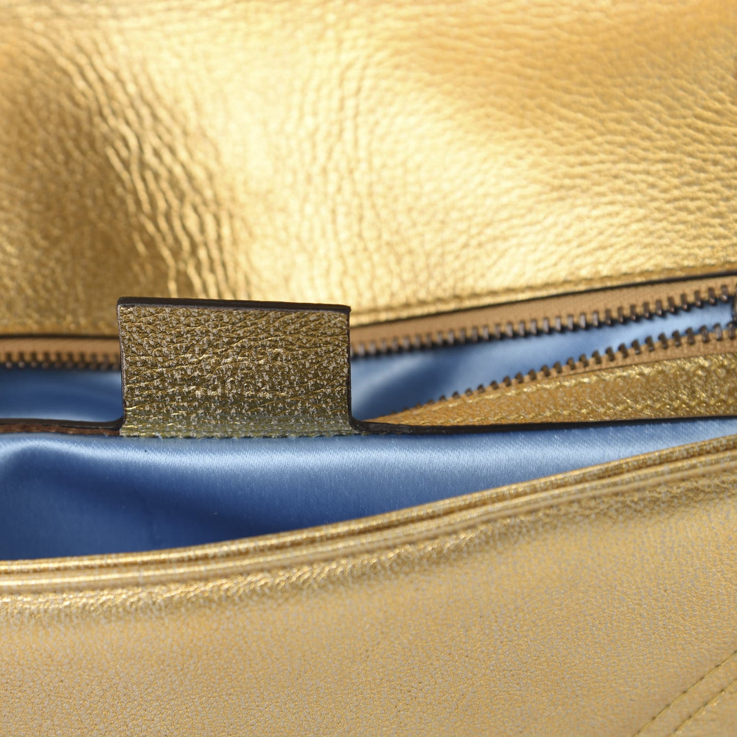 Metallic Calfskin Matelasse Small GG Marmont Shoulder Bag Gold Pink