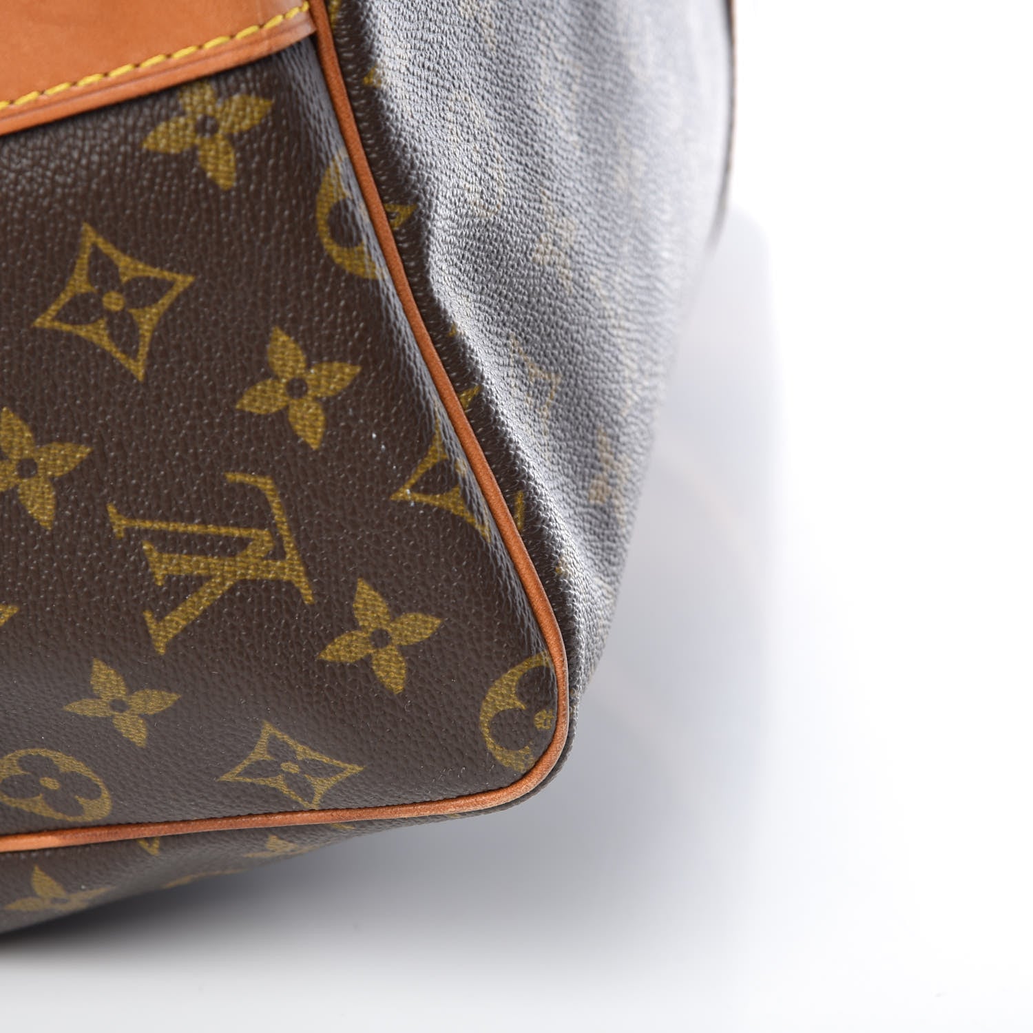 Louis Vuitton Monogram Keepall Bandouliere 60 21 of 28