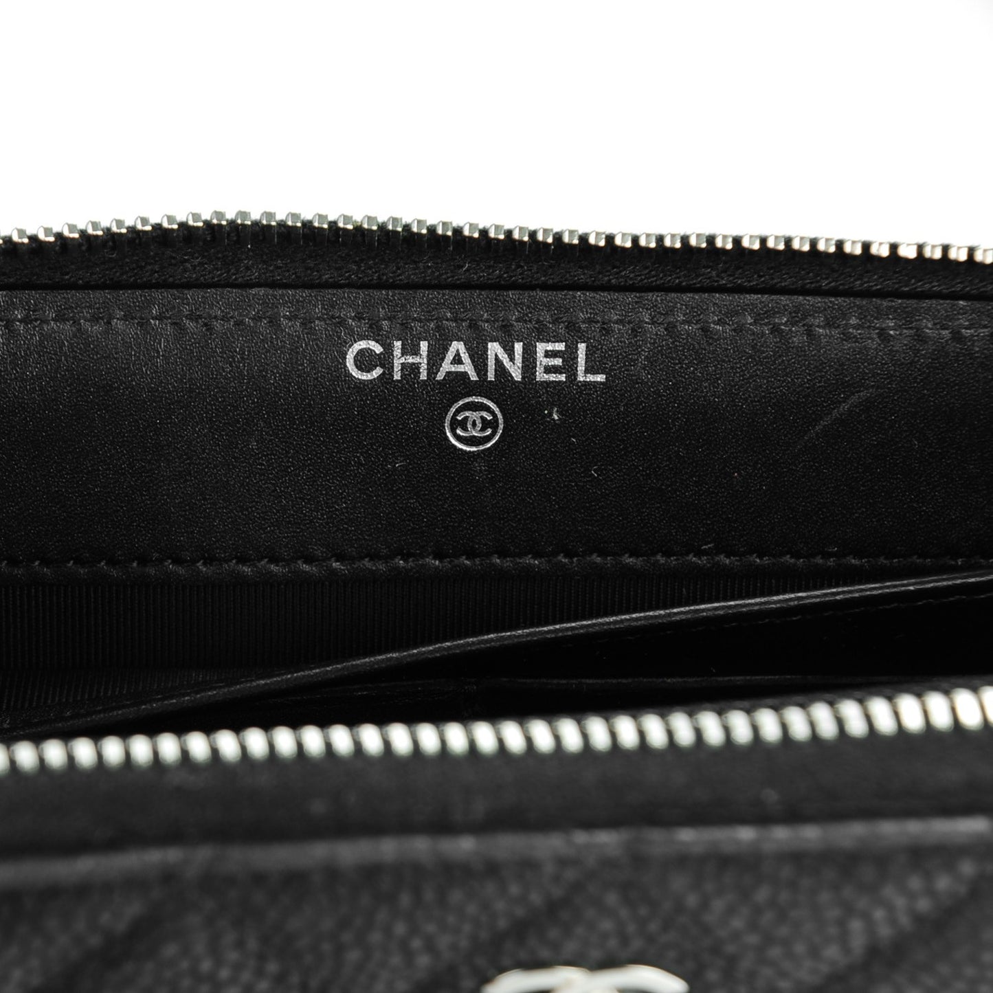 Iridescent Caviar Quilted Large Zip Around Wallet Black