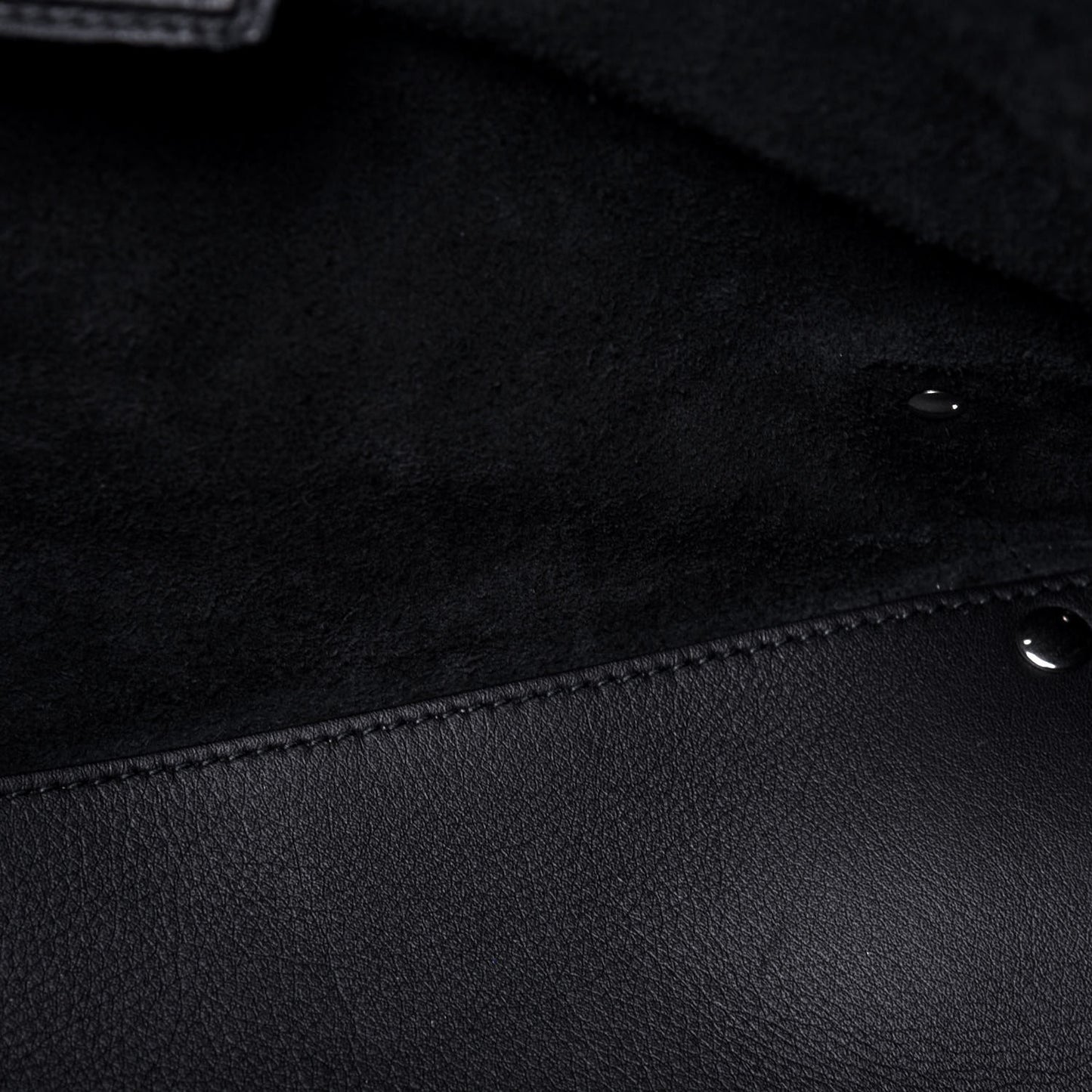 Supple Calfskin Papier A4 Zip Around Tote Black