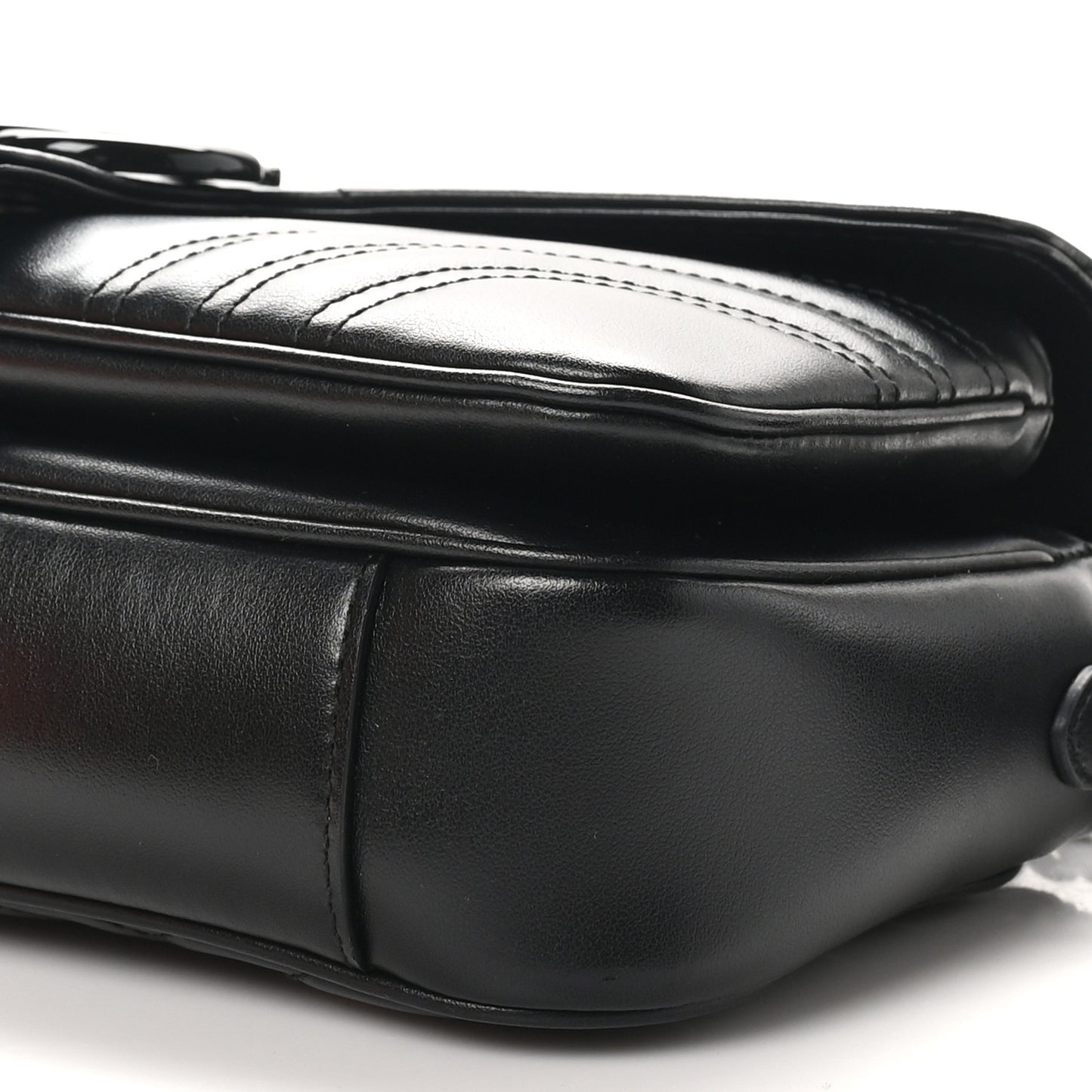 Calfskin Matelasse Monochrome GG Marmont Crossbody Shoulder Bag Black
