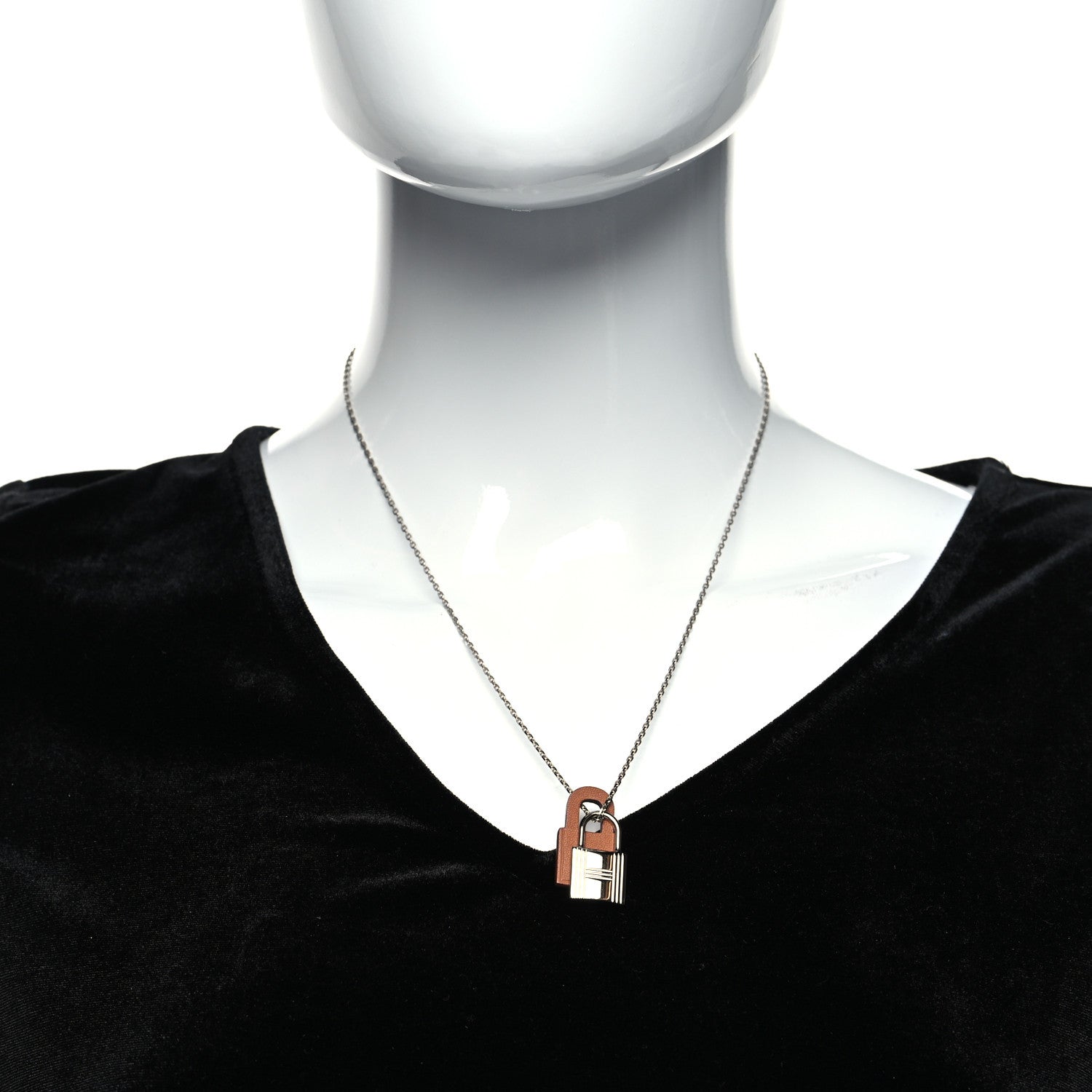Hermes Swift Small O'Kelly Pendant Necklace Gold 1 of 5