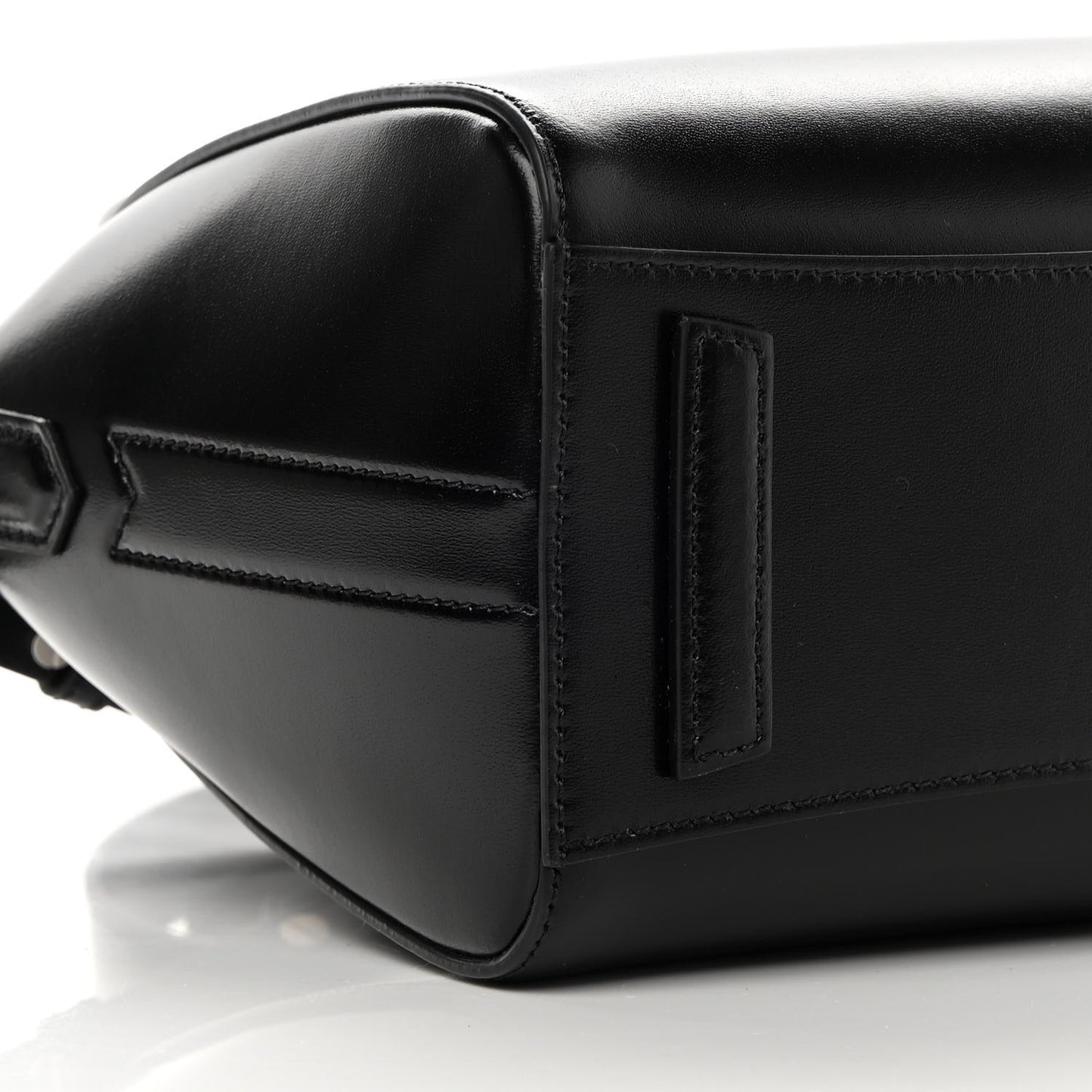 Shiny Lord Calfskin Mini Antigona Black