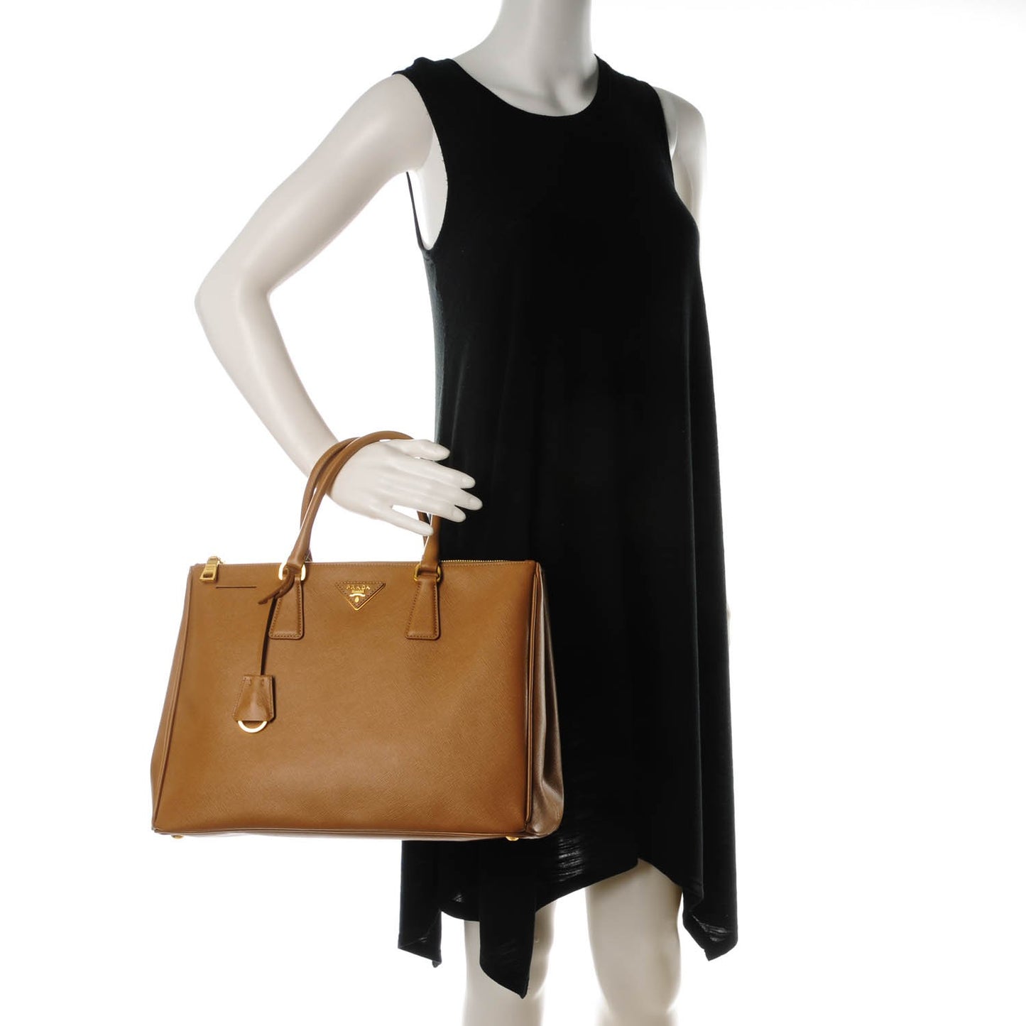 Saffiano Large Galleria Double Zip Tote Caramel