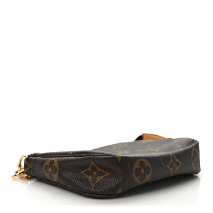 Louis Vuitton Monogram Mini Pochette Accessories 4 of 7