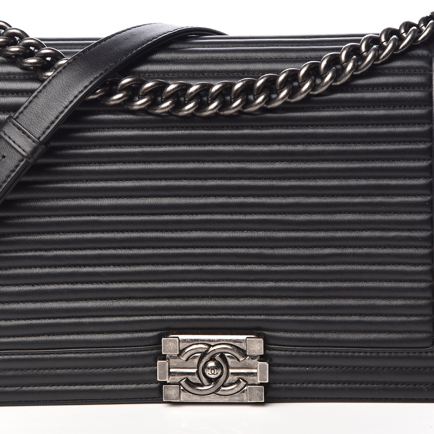 Calfskin Horizontal Quilted New Medium Boy Flap Black