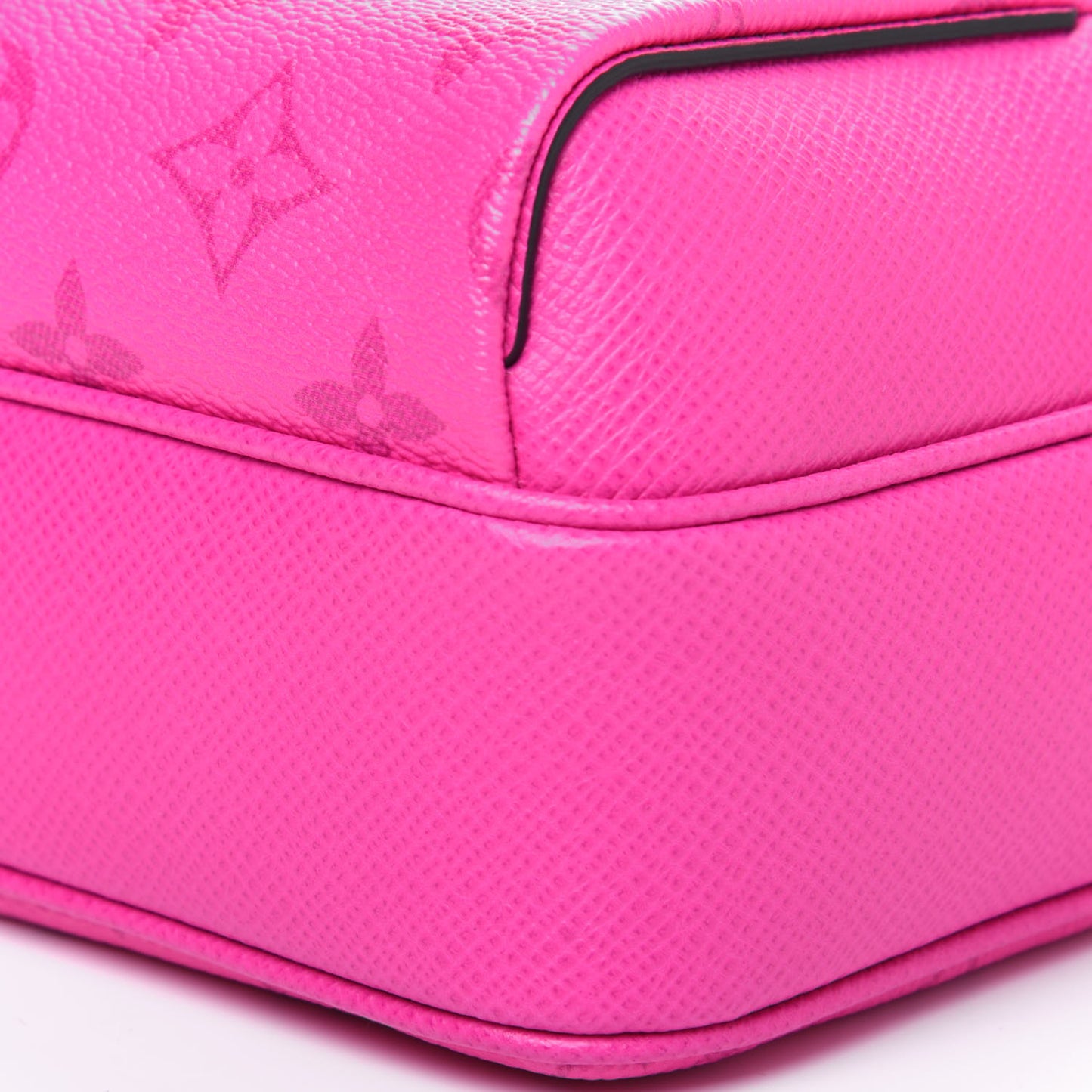 Taigarama Outdoor Messenger Fuchsia