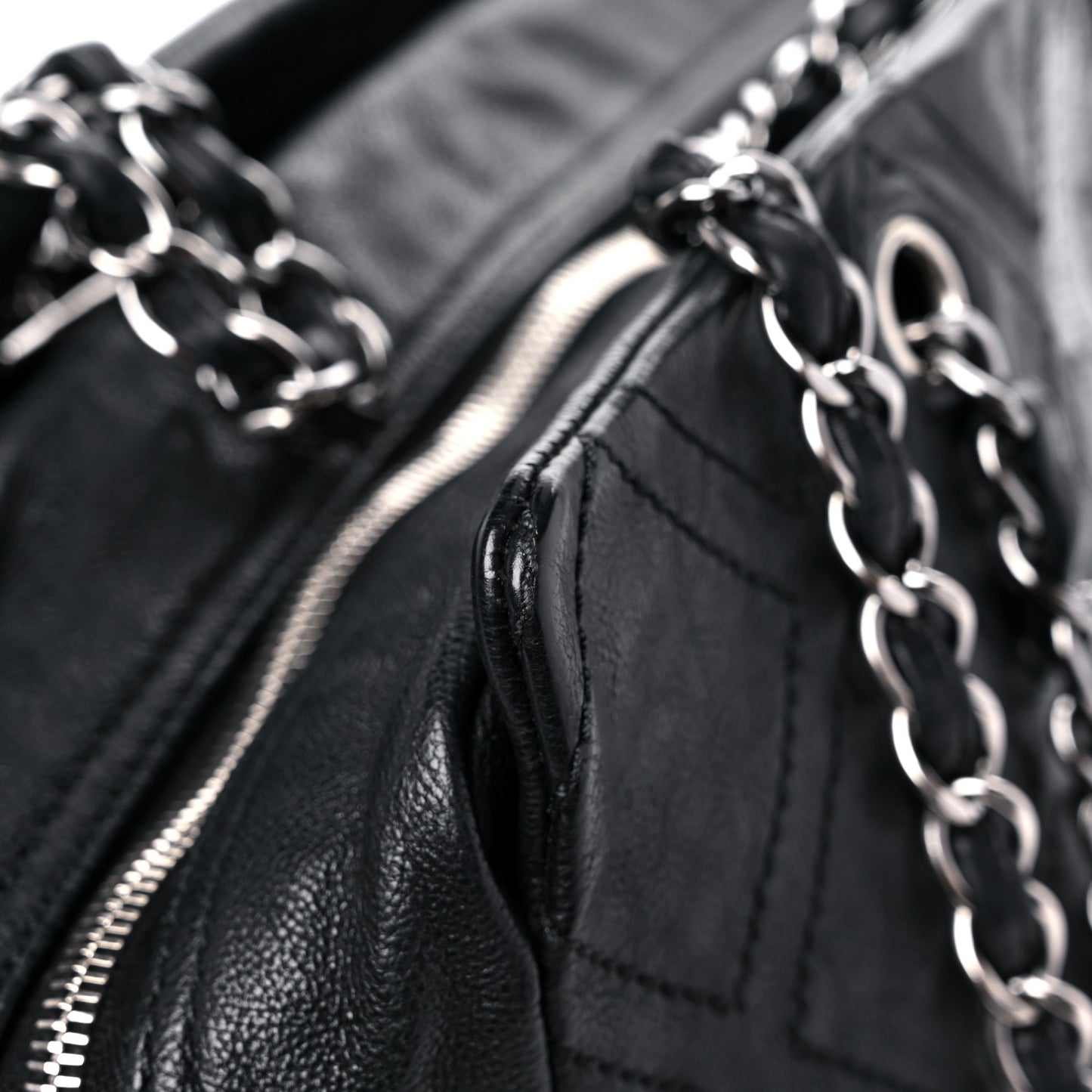 Calfskin Large Diamond Stitch Tote Black