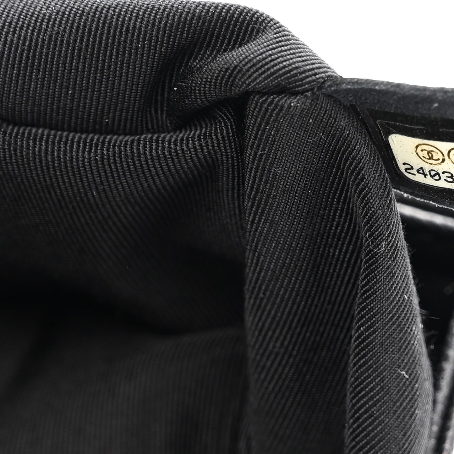 Caviar Quilted Medium Boy Flap So Black