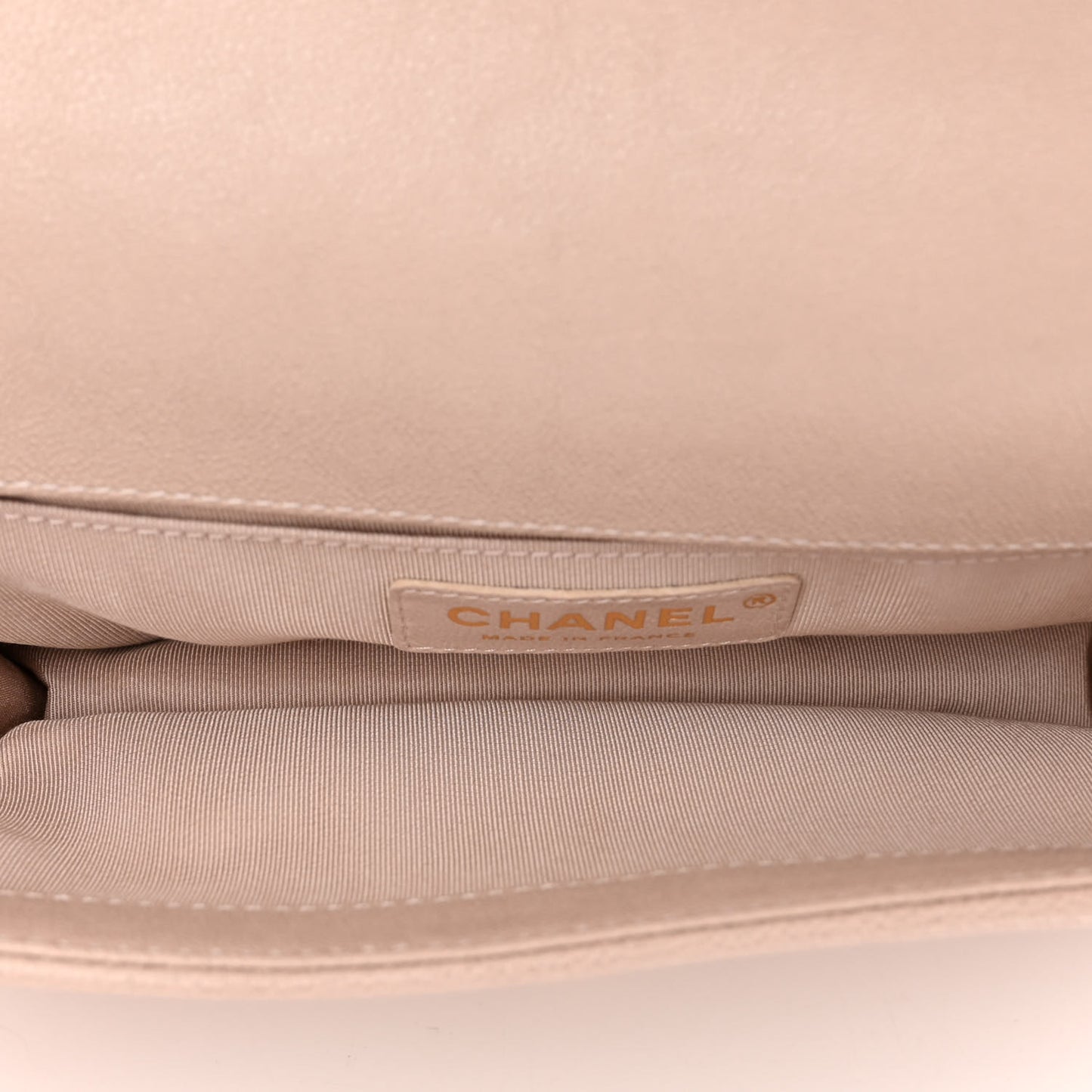 Caviar Quilted Medium Boy Flap Nude