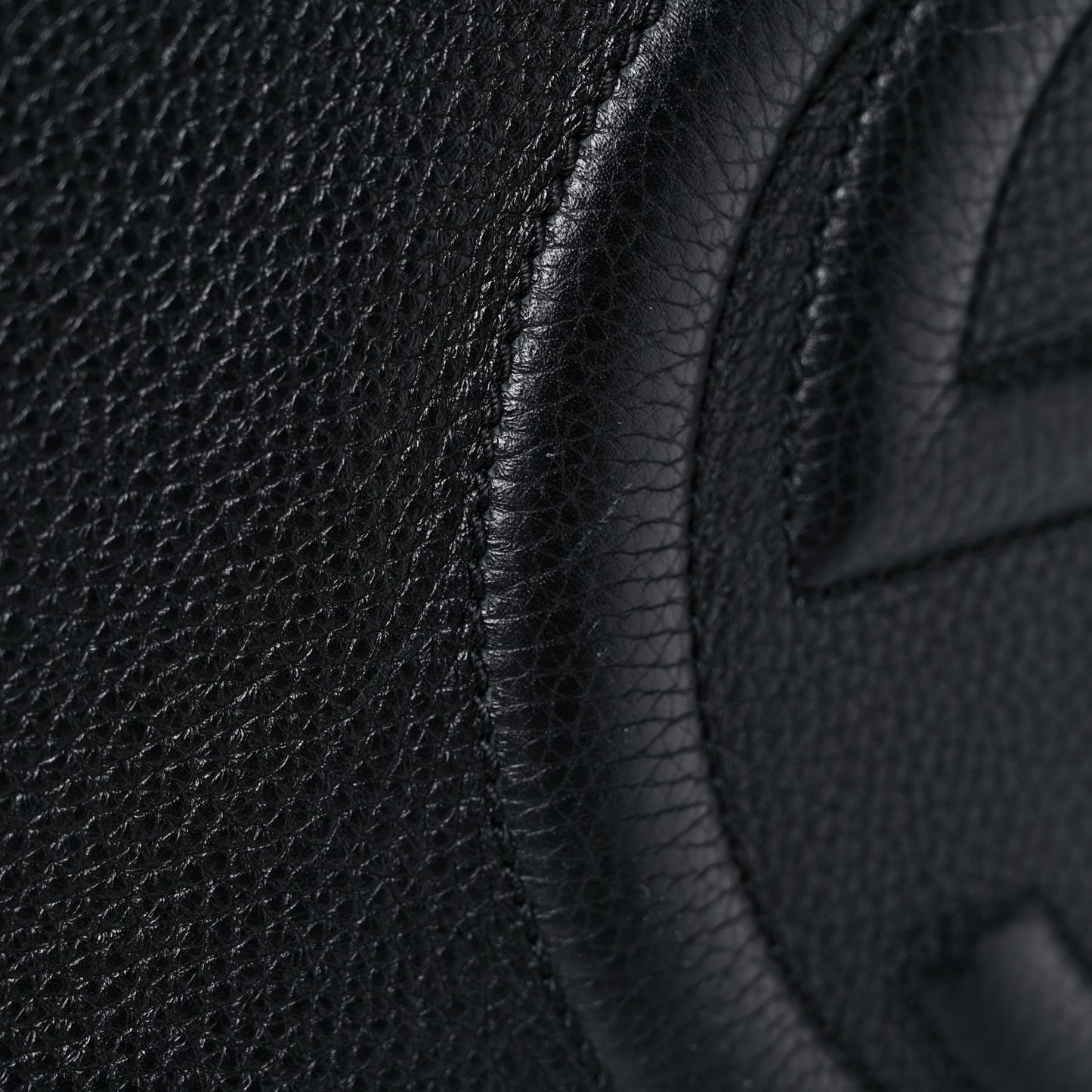 Pebbled Calfskin Large Soho Hobo Black
