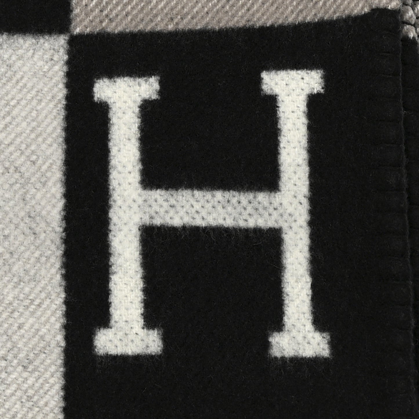 Wool Cashmere Avalon III Blanket Ecru Black