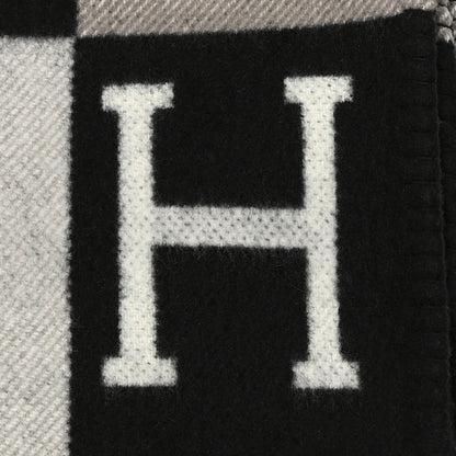 Hermes Wool Cashmere Avalon III Blanket Ecru Black 3 of 5
