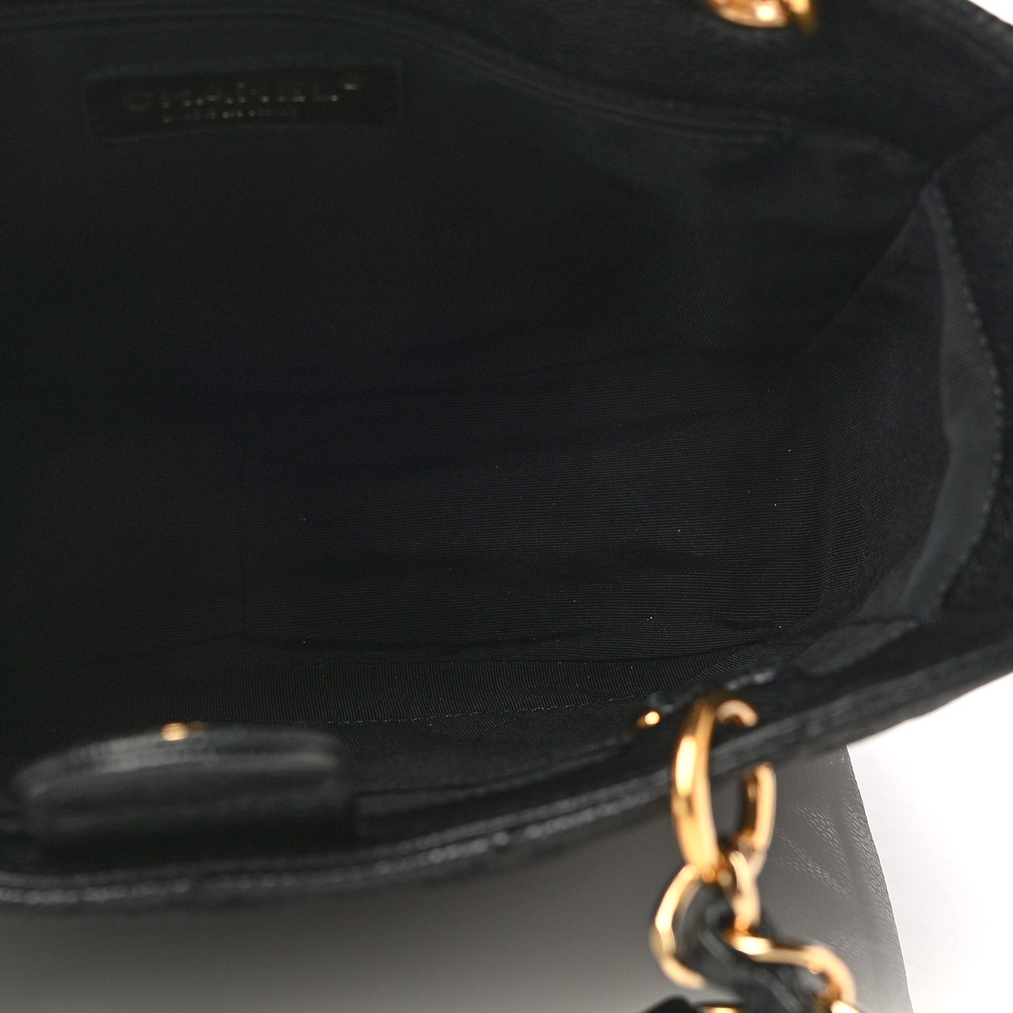 Caviar Quilted Petit Shopping Tote PST Black