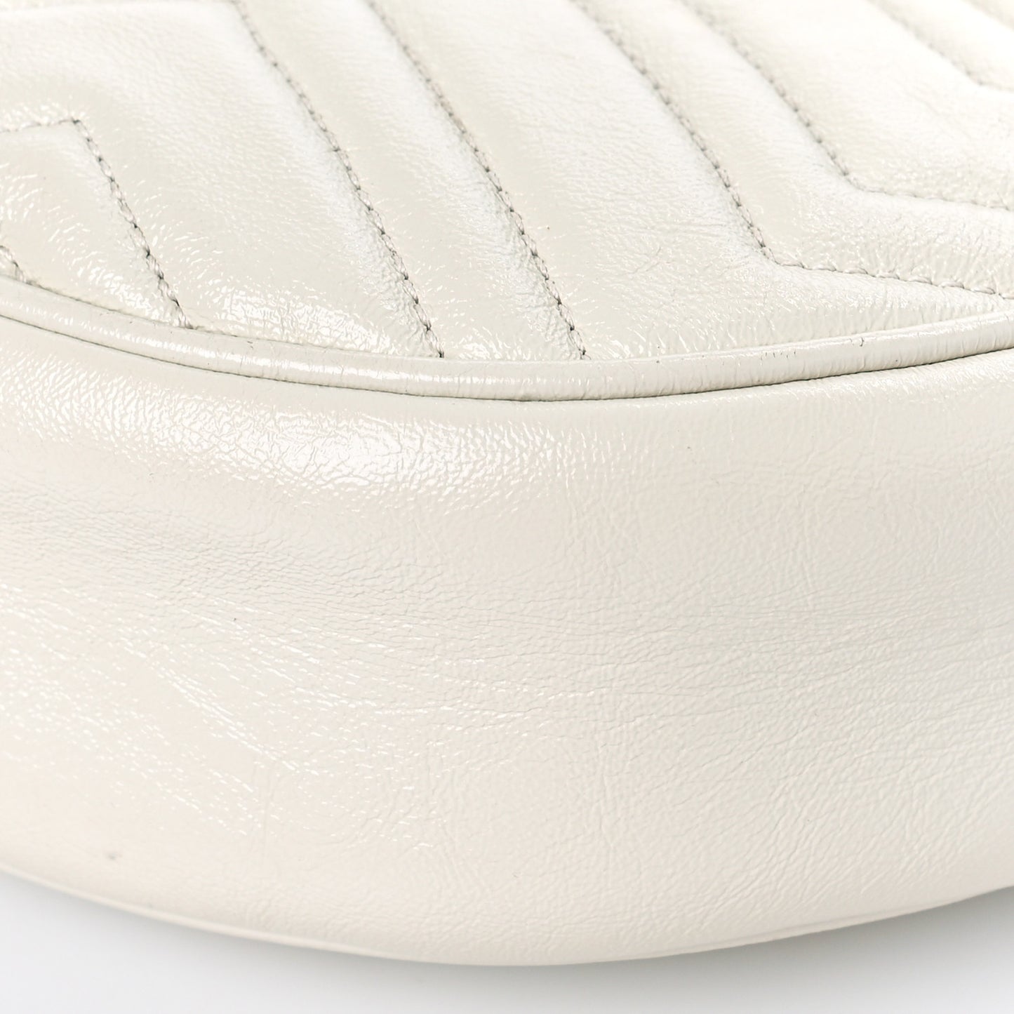 Calfskin Matelasse Mini GG Marmont Round Shoulder Bag White