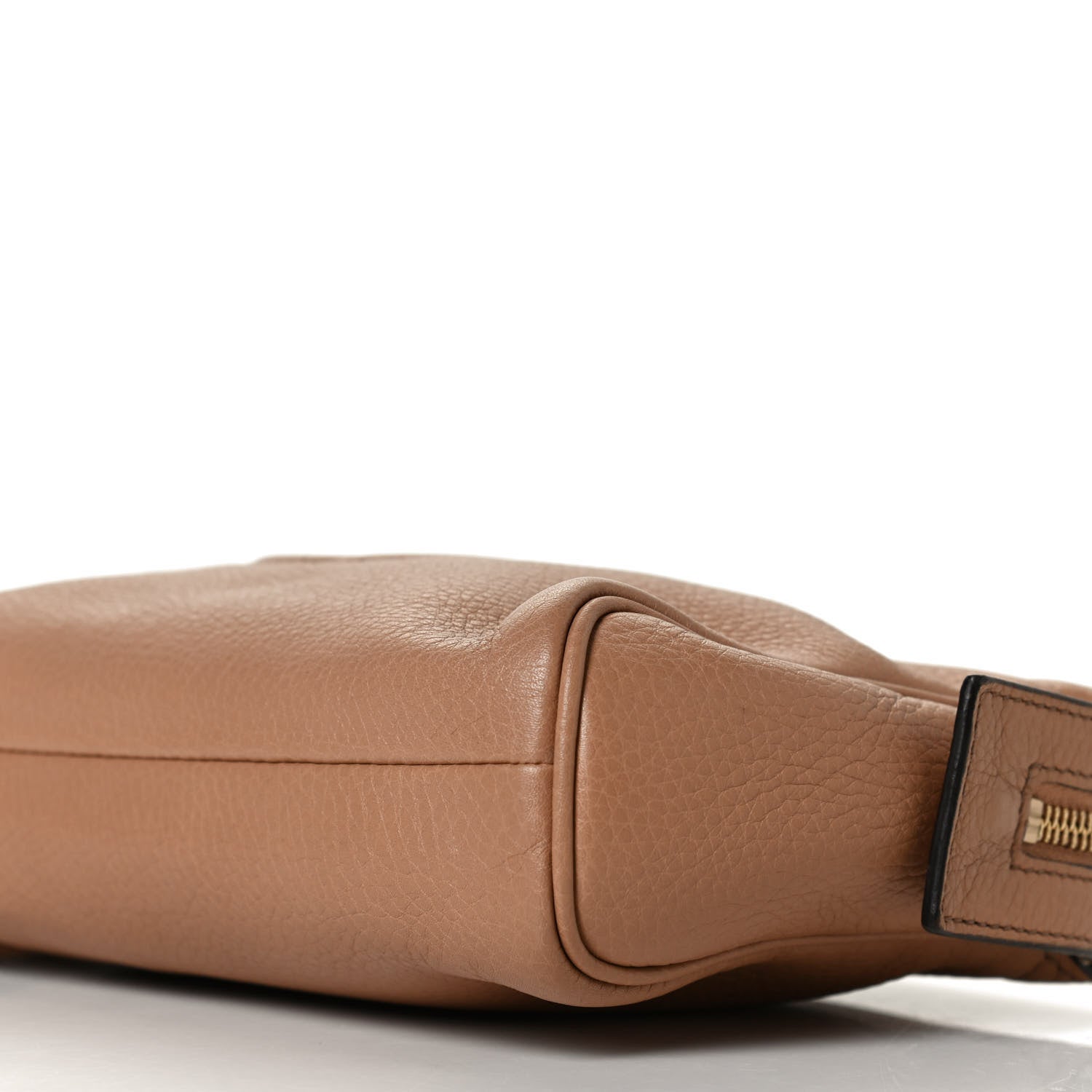 Gucci Pebbled Calfskin Soho Cosmetic Case Camelia 10 of 12