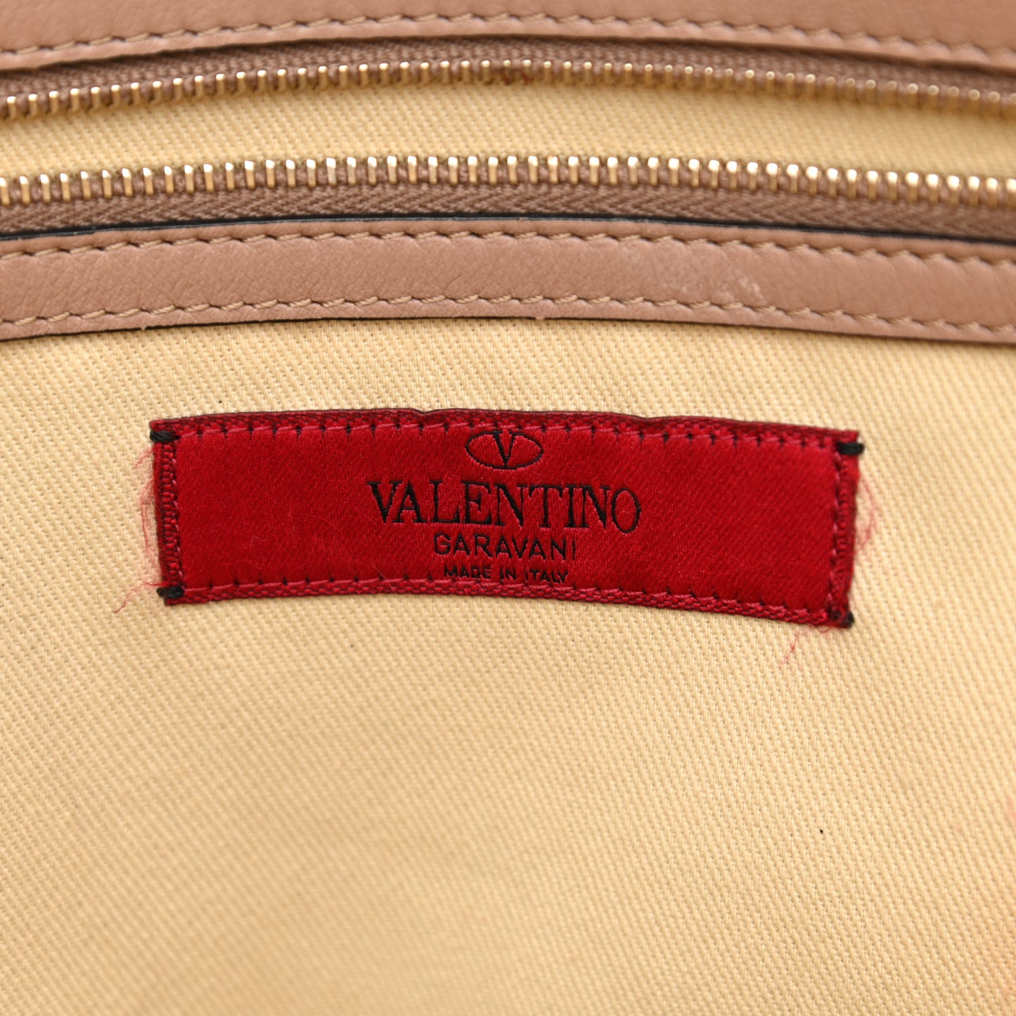 Vitello Rockstud Dome Shopper Alpaca
