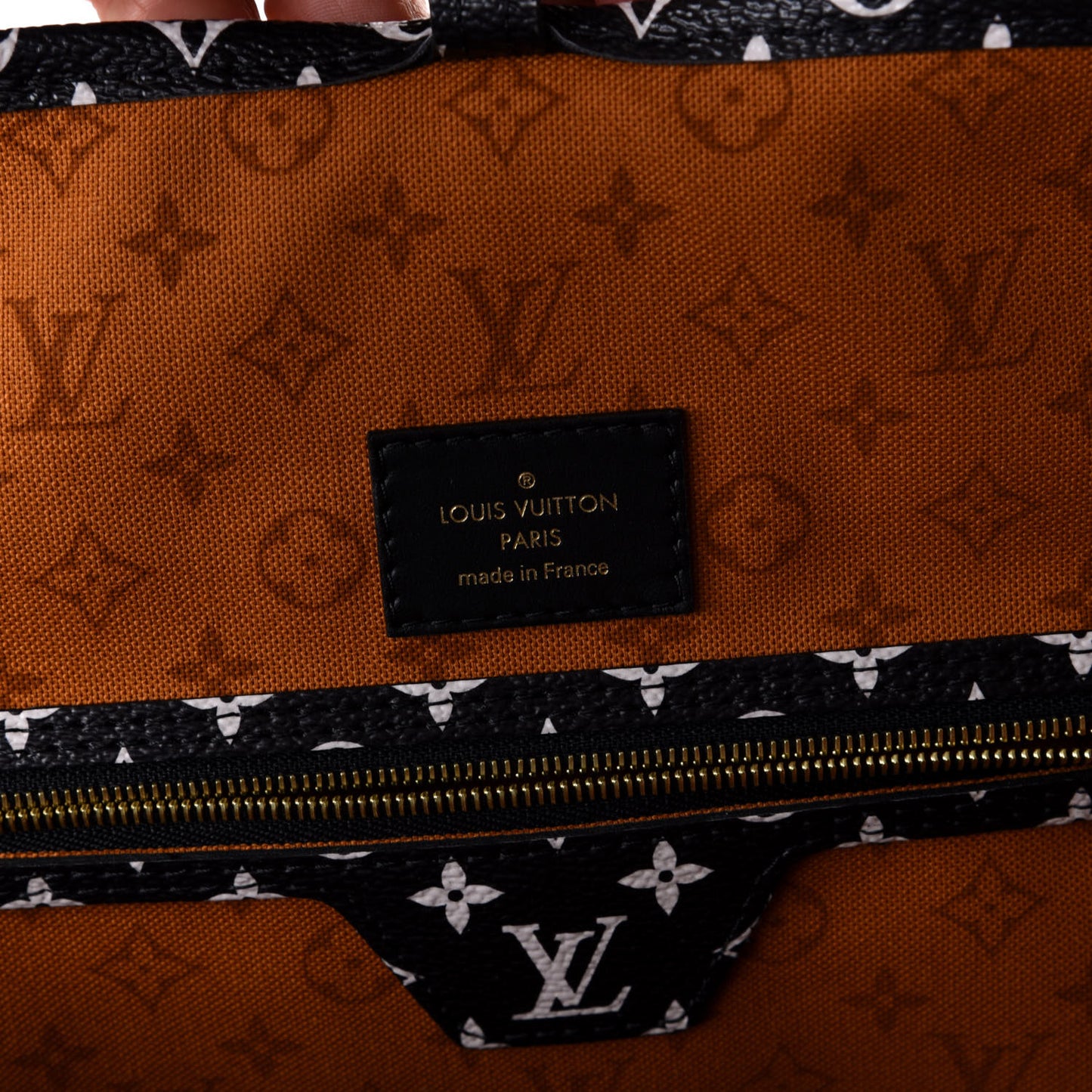 Monogram Giant Crafty Neverfull MM Creme Caramel