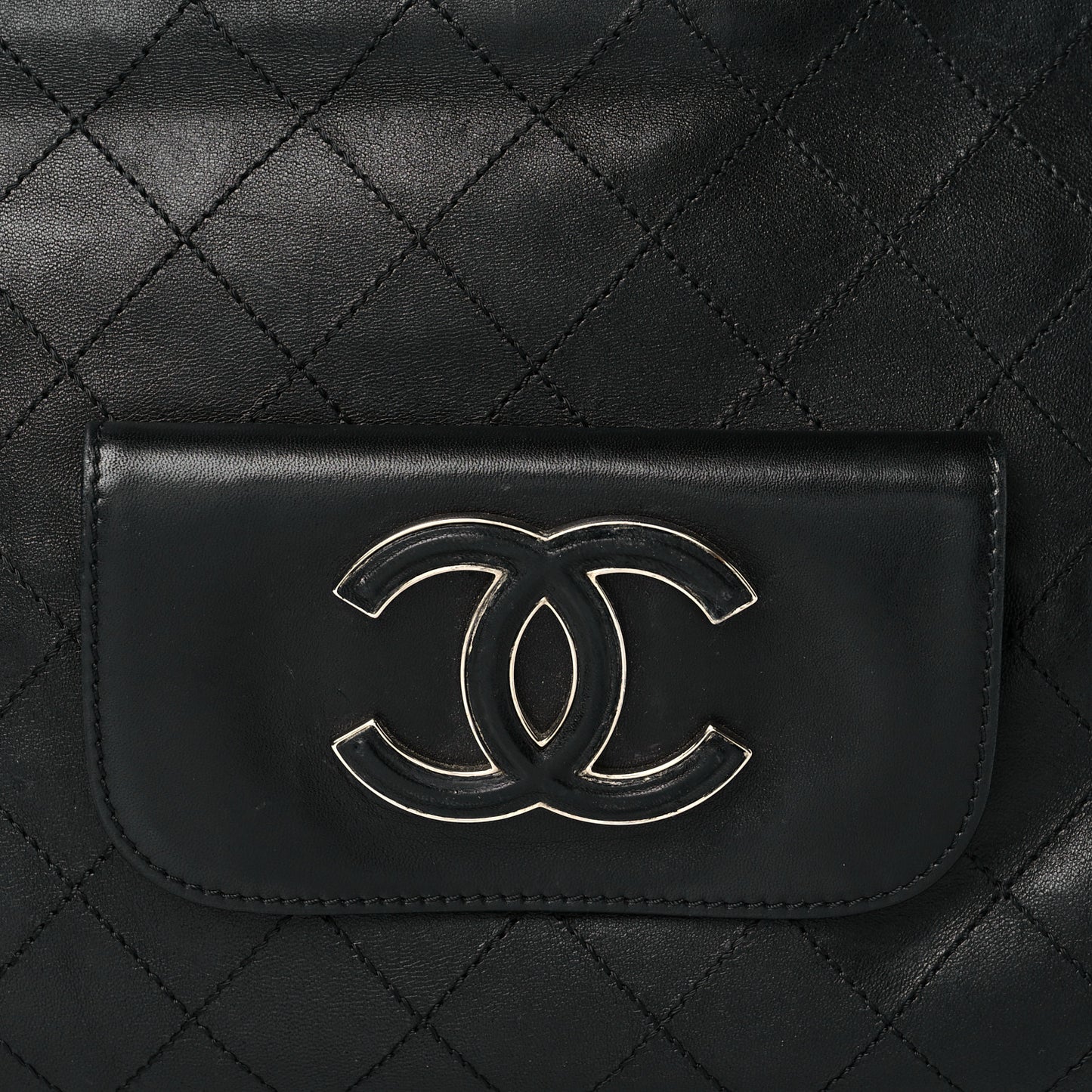 Calfskin Stitched CC Flap Clutch Black