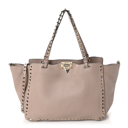 Valentino Garavani Pebbled Calfskin Medium Rockstud Tote Poudre 1 of 9