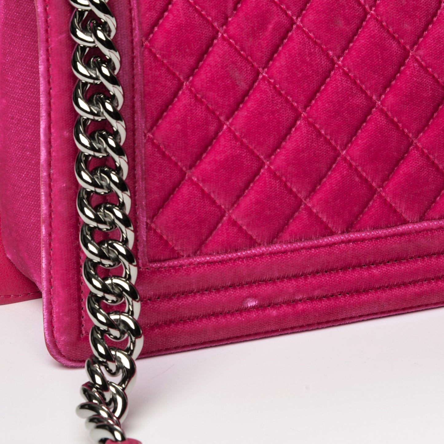 Velvet Quilted Medium Boy Flap Fuchsia