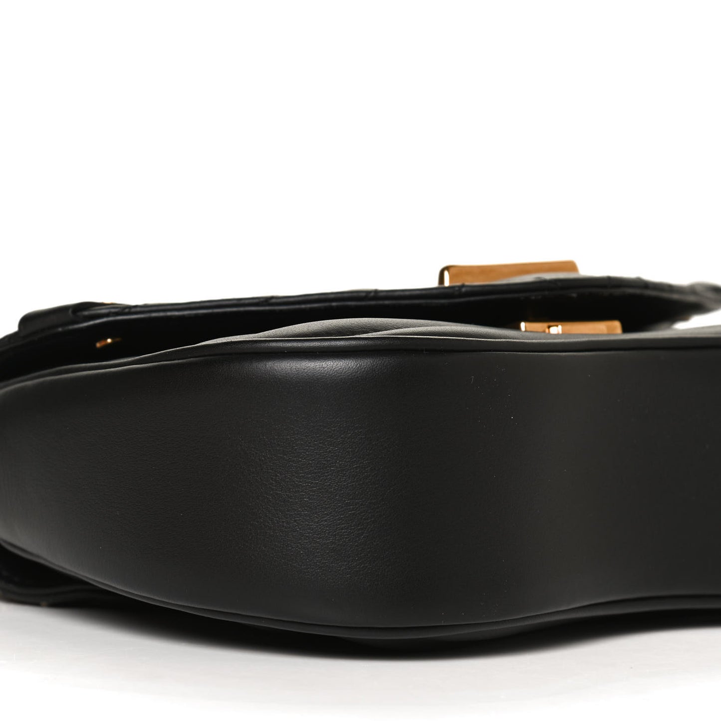 Calfskin New Wave Chain PM Black