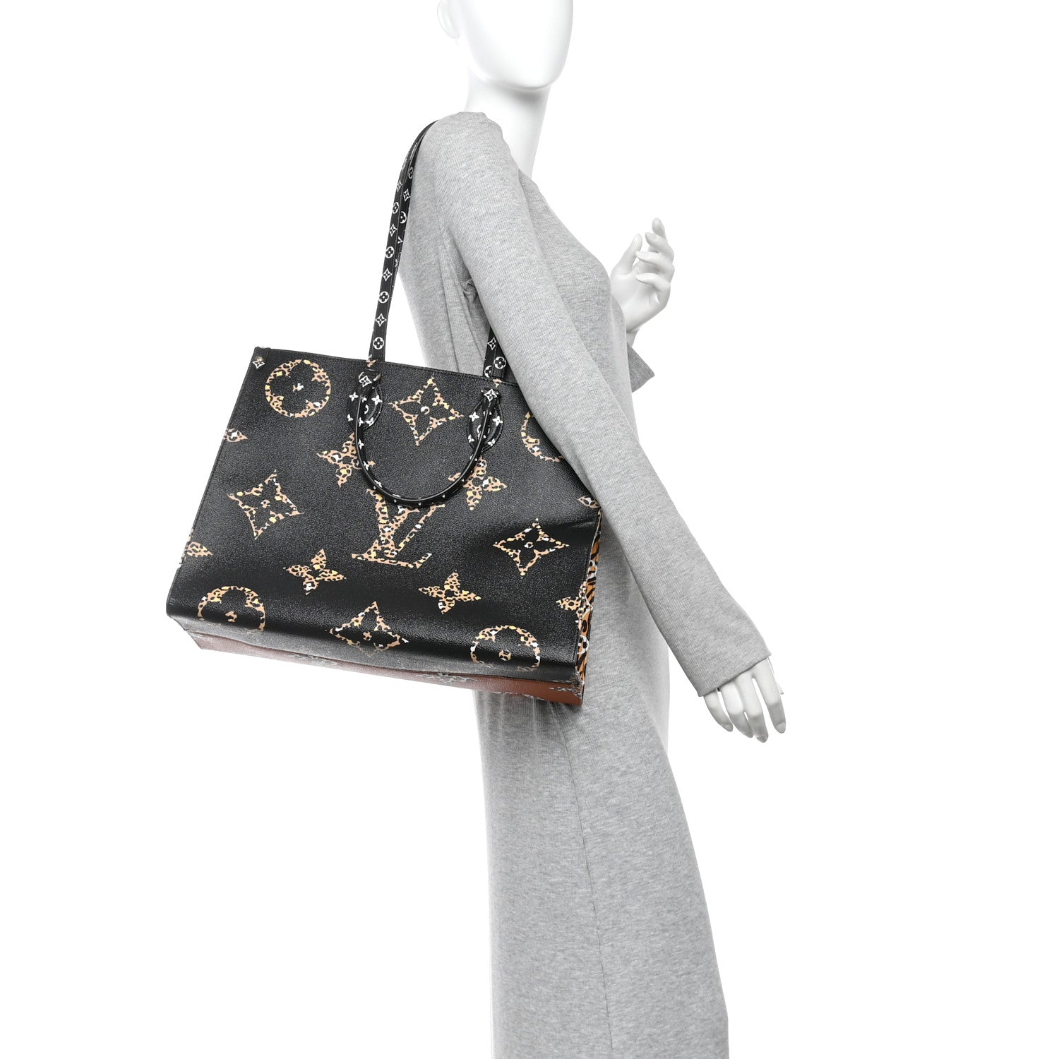 Louis Vuitton Monogram Giant Jungle Onthego GM Black 2 of 12