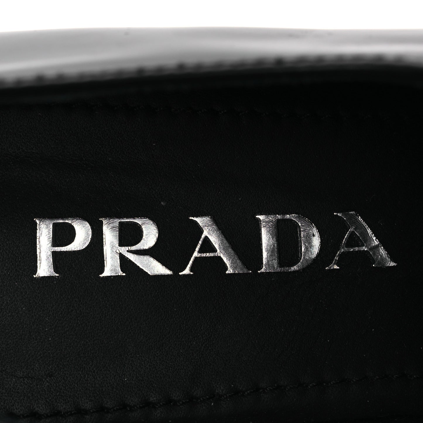 Spazzolato Metal Triangle Logo 50mm Loafers 37.5 Black