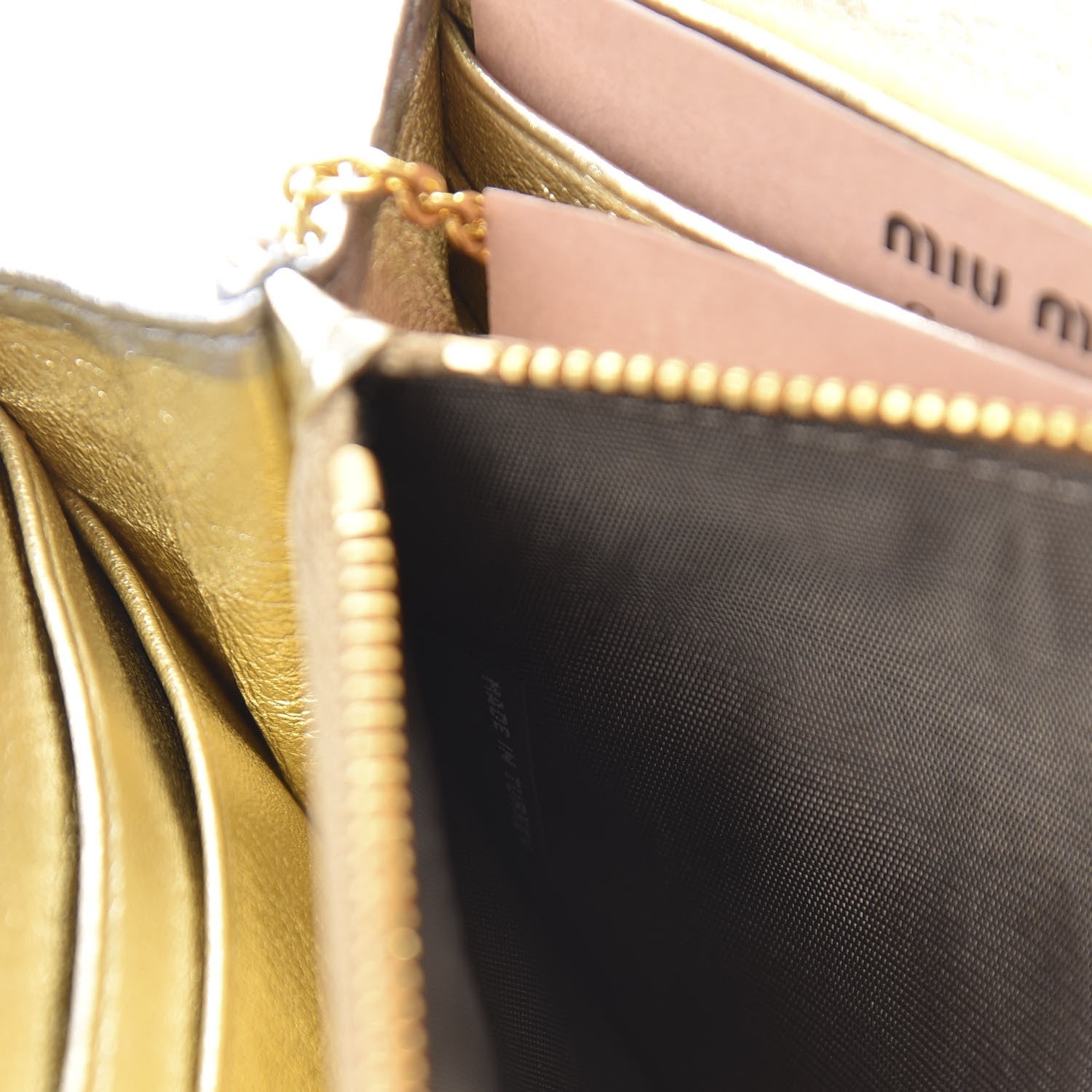 Miu Miu Metallic Matelasse Wallet Cromo Pirite 6 of 8