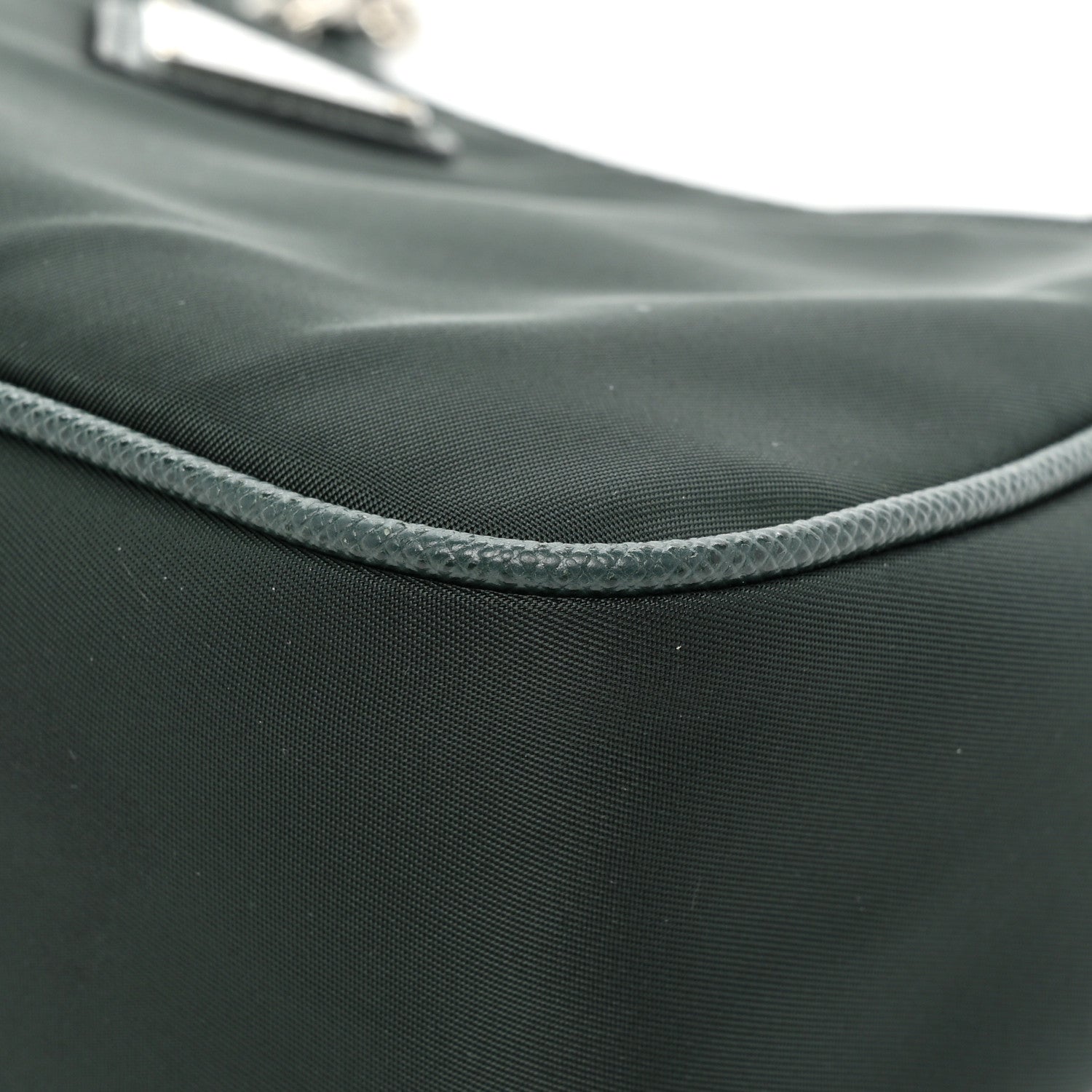 Prada Re-Nylon Saffiano Re-Edition 2005 Shoulder Bag Smeraldo 8 of 11