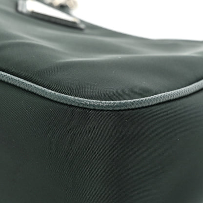 Prada Re-Nylon Saffiano Re-Edition 2005 Shoulder Bag Smeraldo 8 of 11