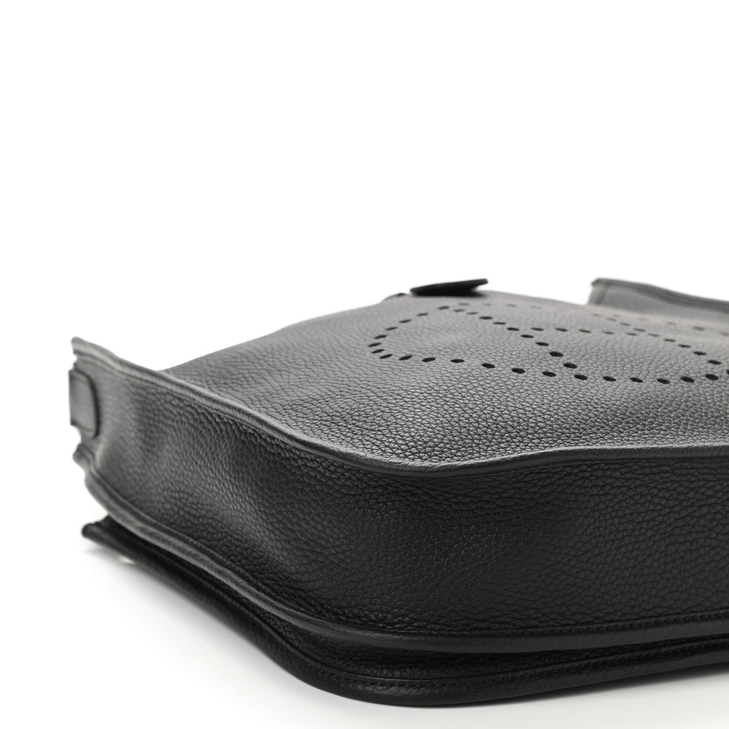 Taurillon Clemence Evelyne III PM Black