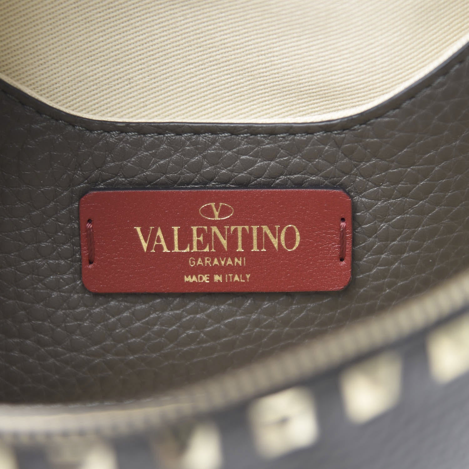 Valentino Garavani Grained Calfskin Rockstud Belt Bag 95 Graphite 5 of 9