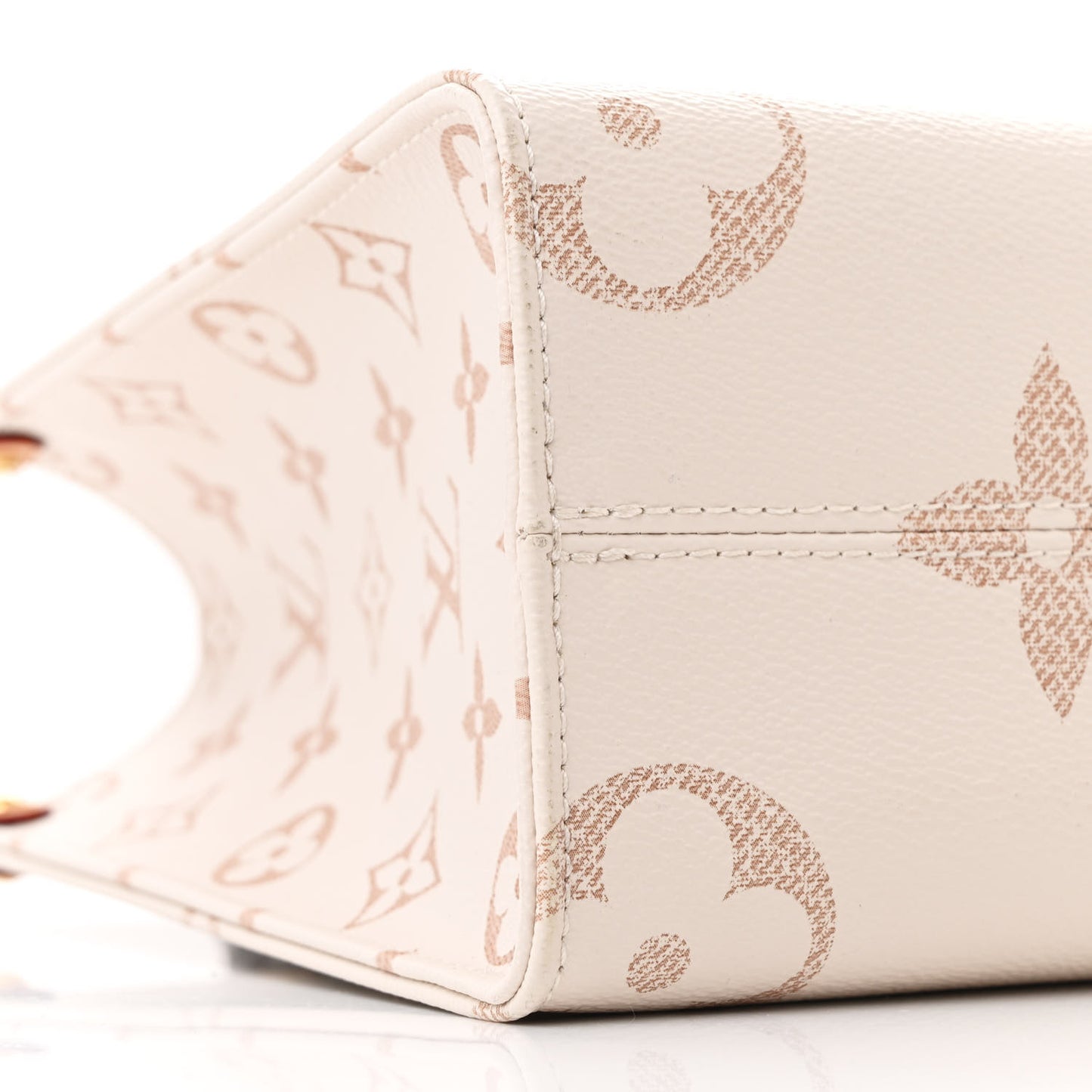 Monogram Dune Giant Onthego PM
