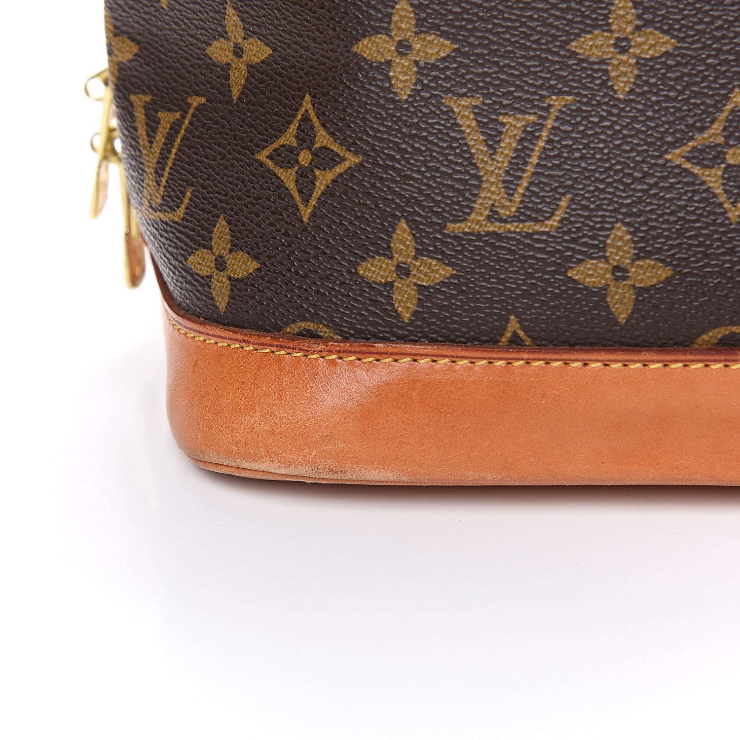 Louis Vuitton Monogram Alma PM 12 of 16