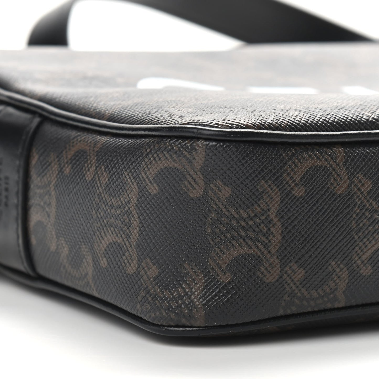 Triomphe Canvas Medium Messenger Bag Black