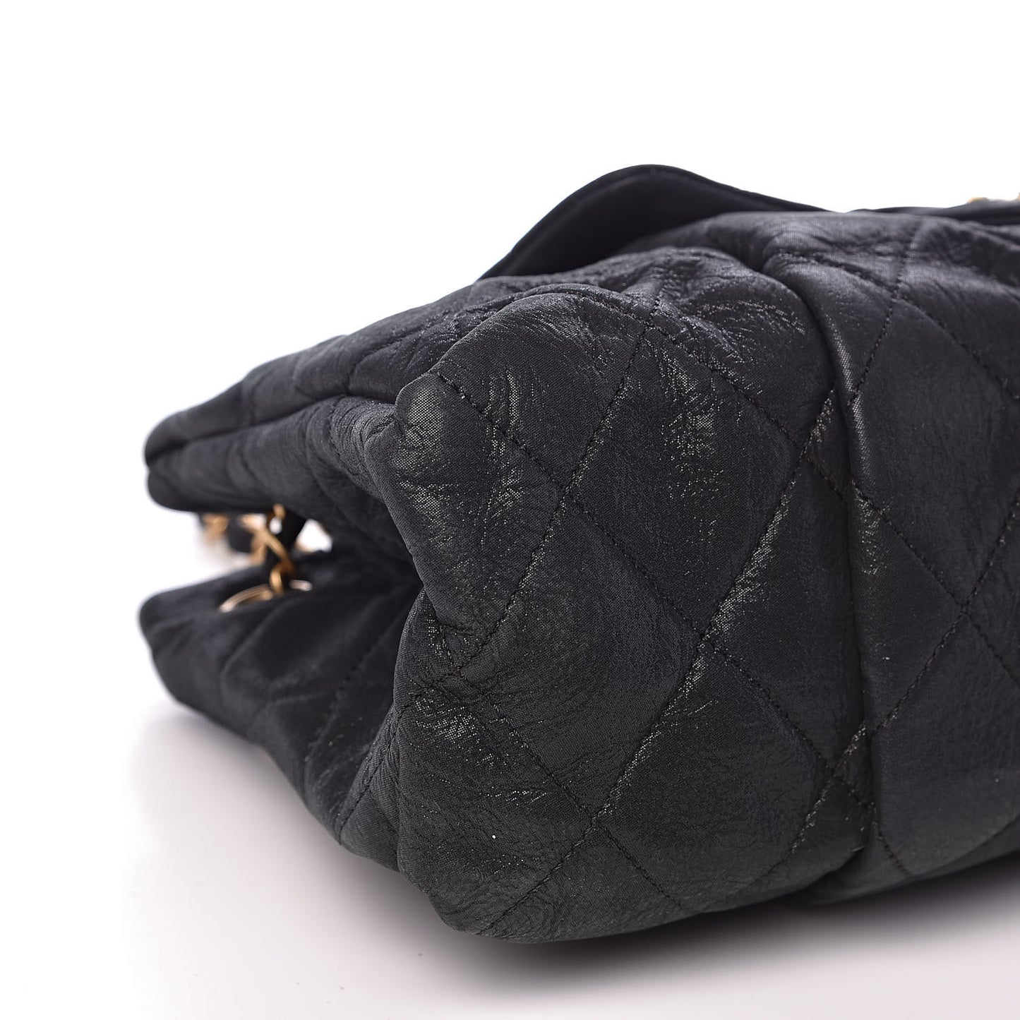 Iridescent Calfskin Medium Chic Quilt Flap Black
