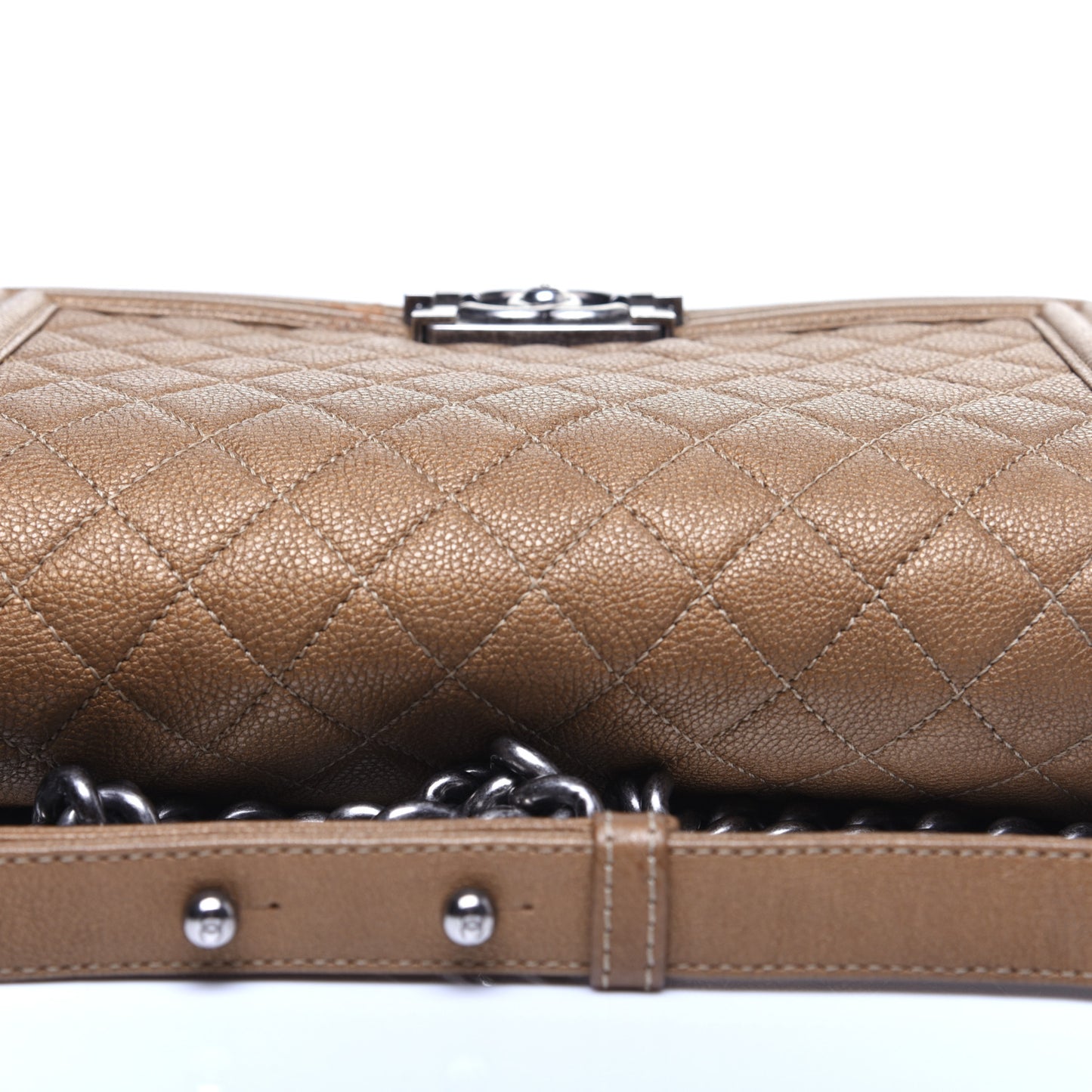 Caviar Quilted Medium Boy Flap Camel