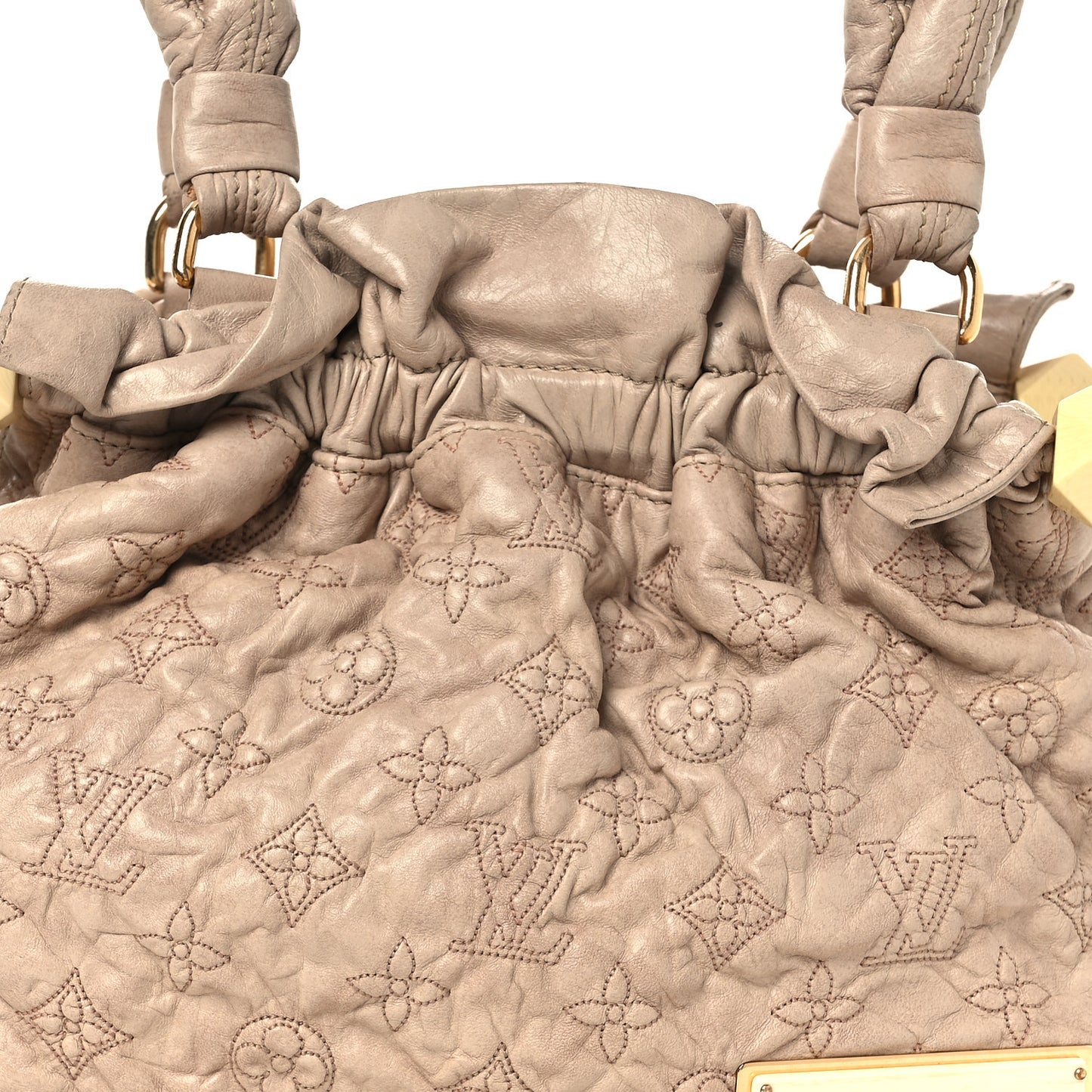 Lambskin Olympe Stratus PM Ecru