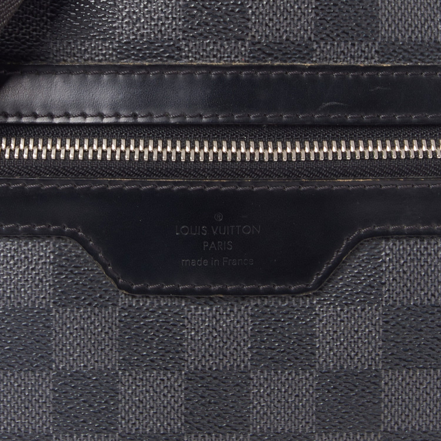 Louis Vuitton Damier Graphite Mick MM 8 of 8