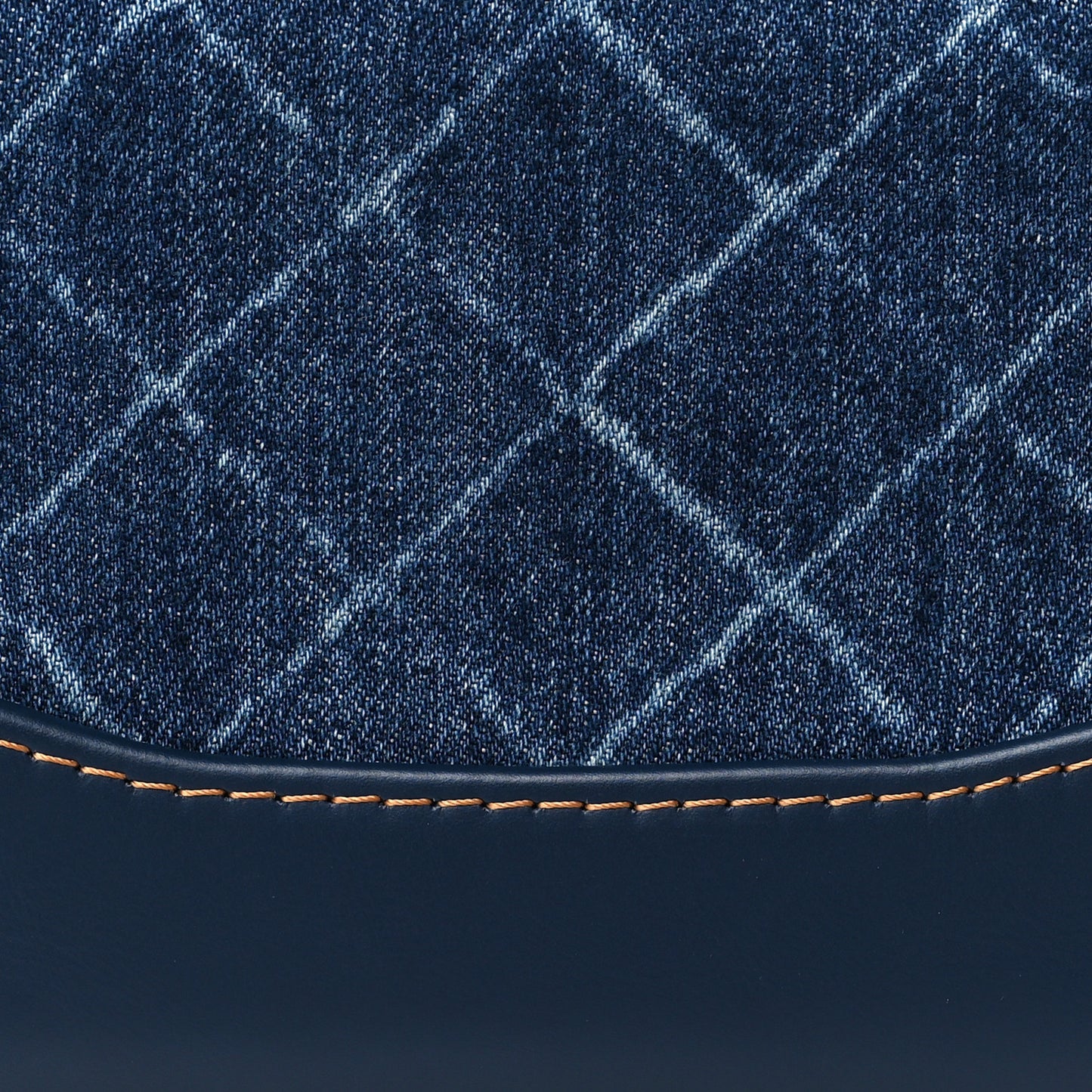 Denim Calfskin Quilted Small Gabrielle Clutch With Chain Blue