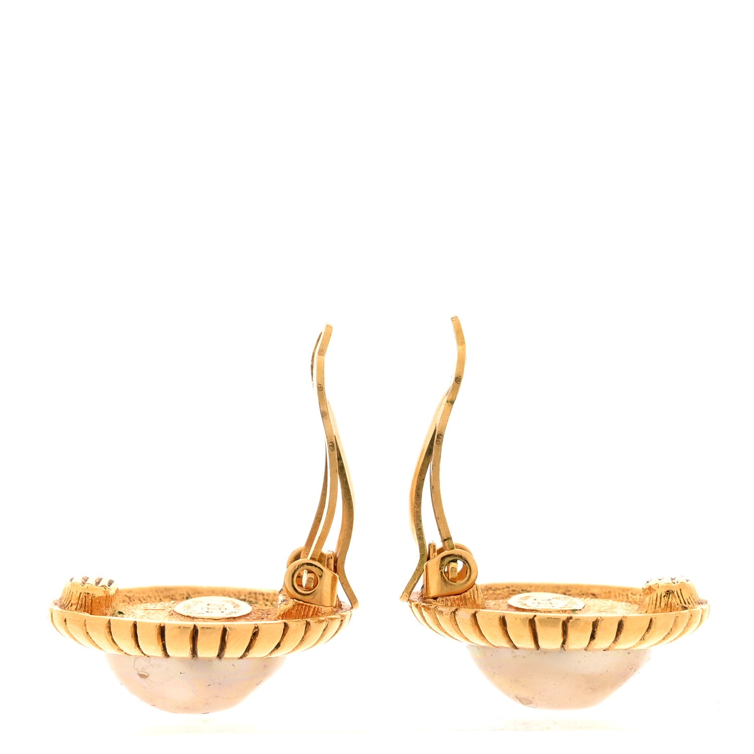 Chanel Pearl Round Clip On Earrings Gold 3 of 5