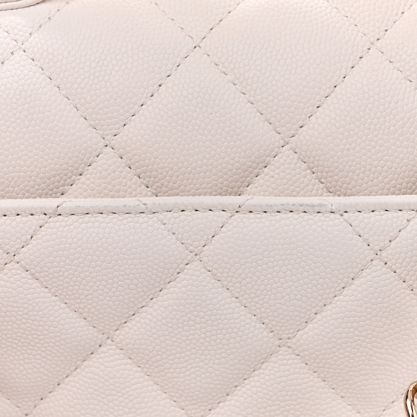 Caviar Quilted Medium Business Affinity Flap White