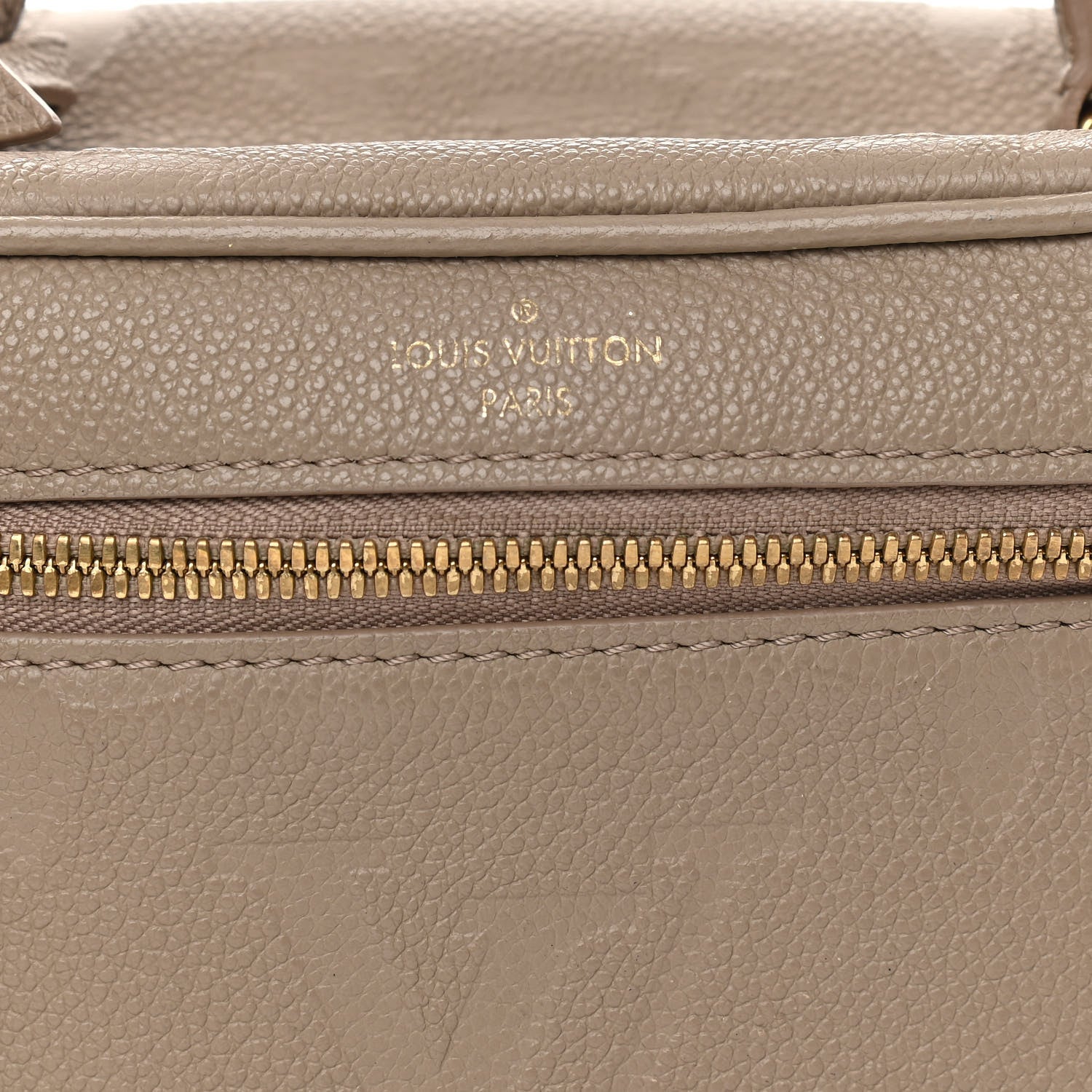 Louis Vuitton Empreinte Monogram Giant Vanity PM Tourterelle 8 of 14