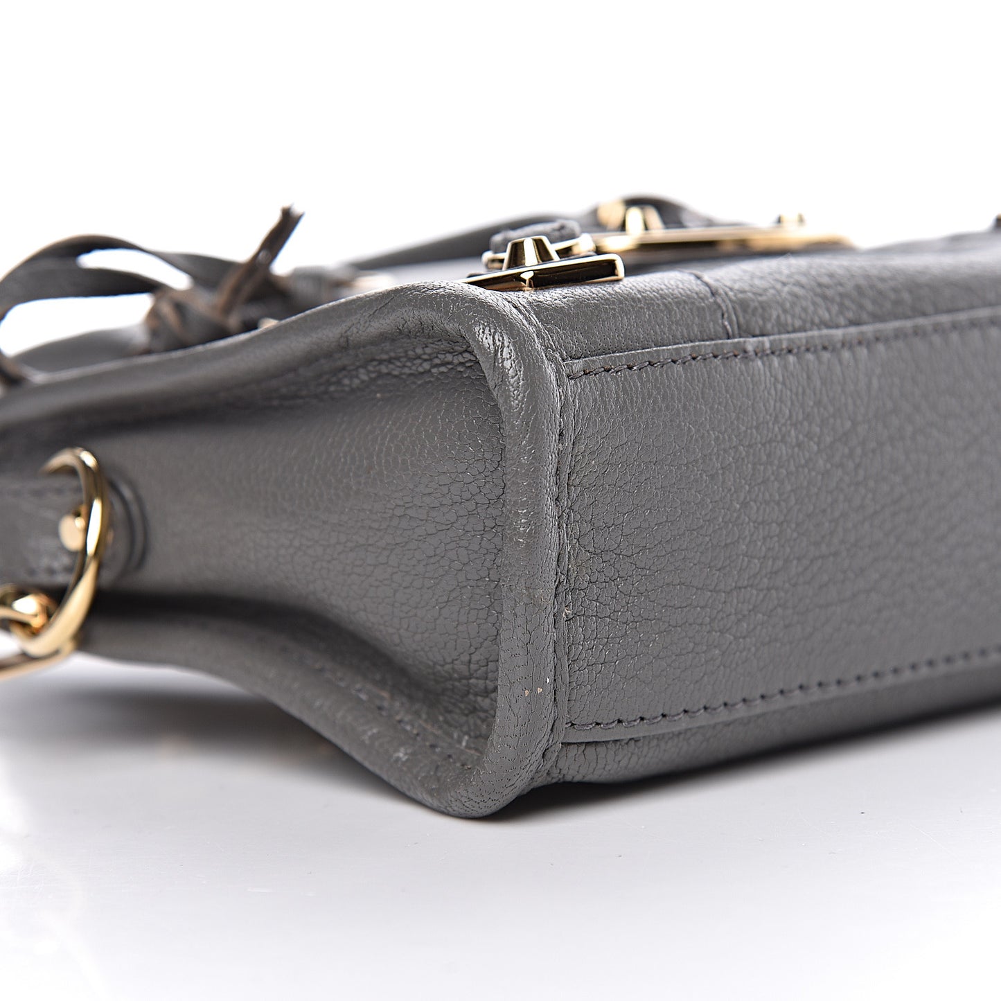 Chevre Gold Metallic Edge Hardware Nano City Gris Acier